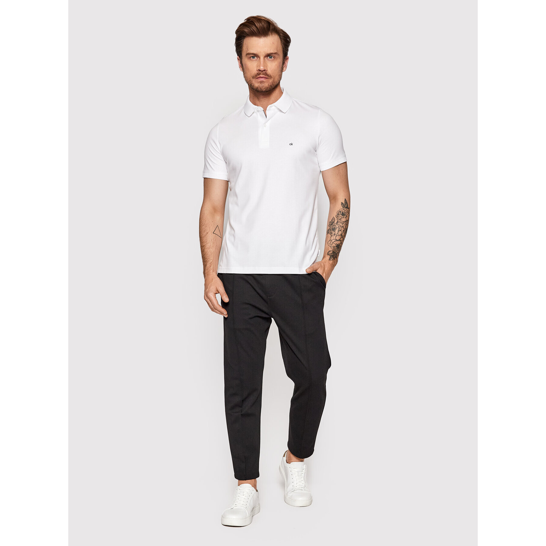 Calvin Klein Тениска с яка и копчета Liquid Touch K10K107090 Бял Slim Fit - Pepit.bg