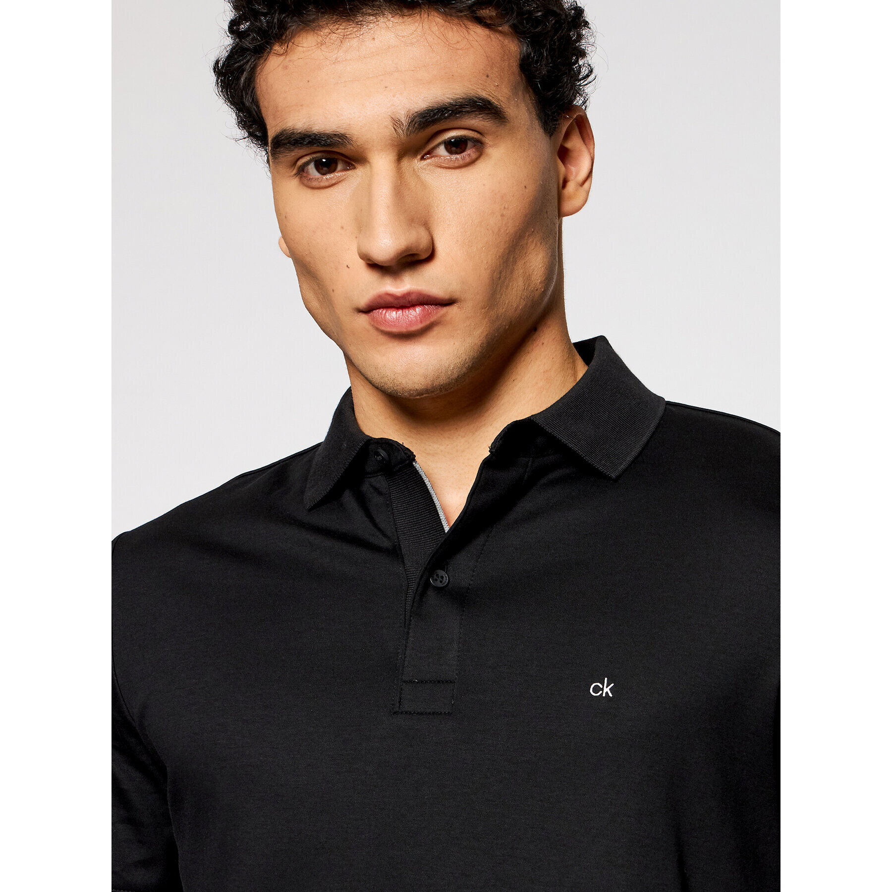 Calvin Klein Тениска с яка и копчета Liquid Touch K10K107090 Черен Slim Fit - Pepit.bg