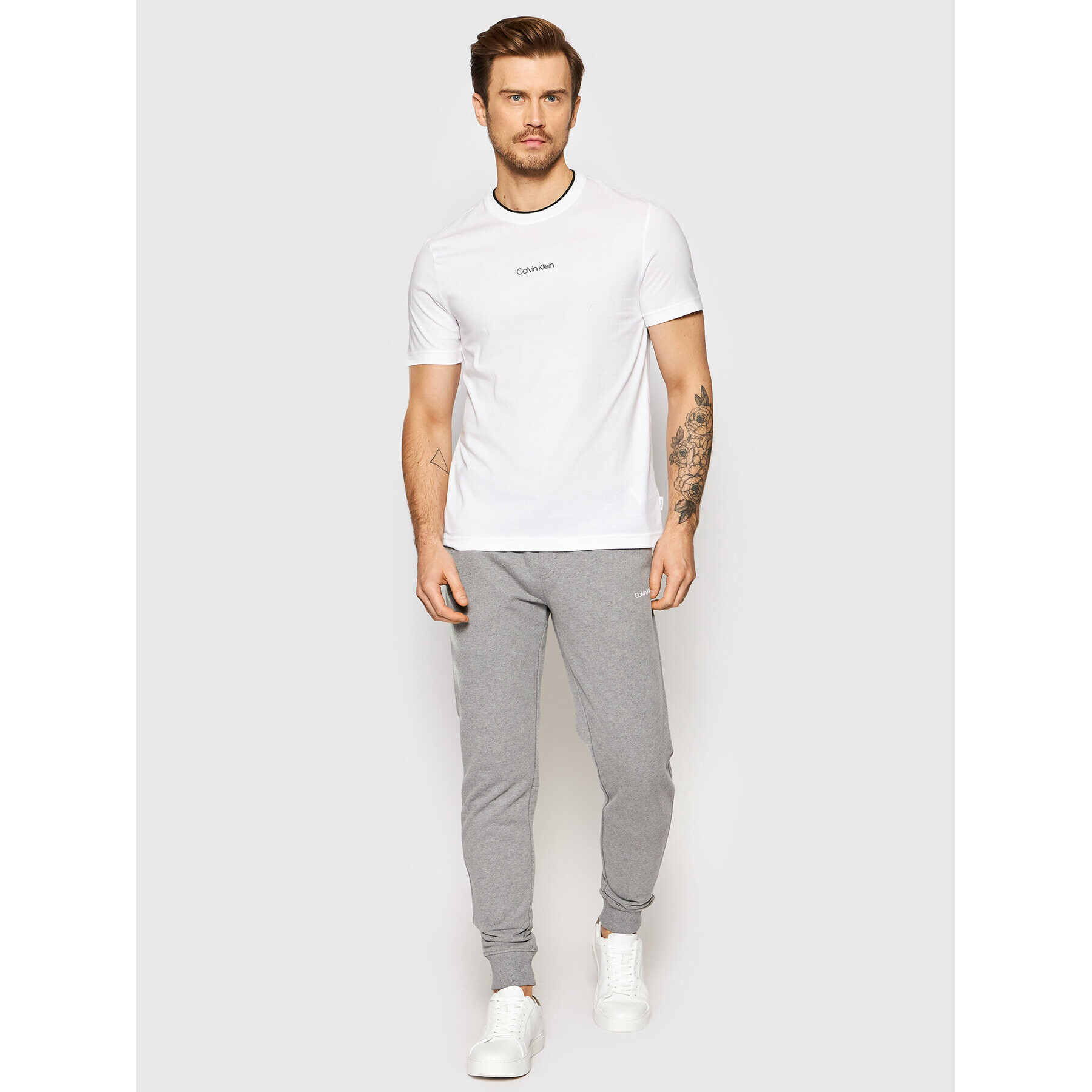 Calvin Klein Тишърт Center Logo K10K107845 Бял Regular Fit - Pepit.bg