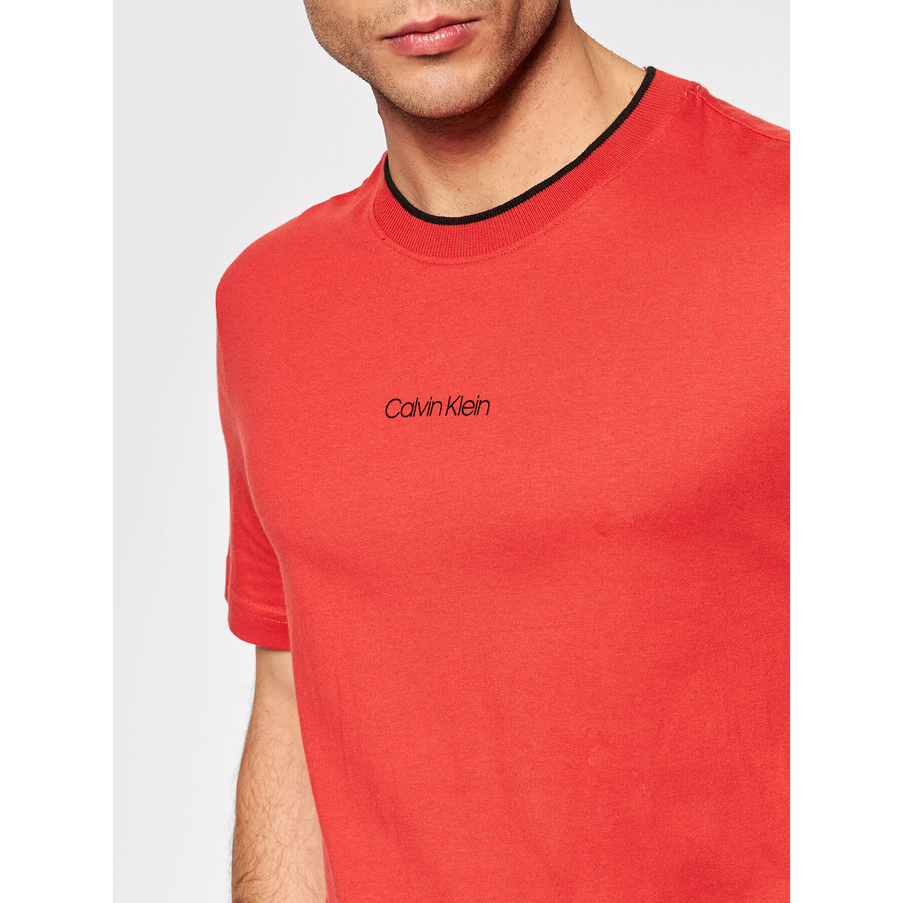 Calvin Klein Тишърт Center Logo K10K107845 Червен Regular Fit - Pepit.bg