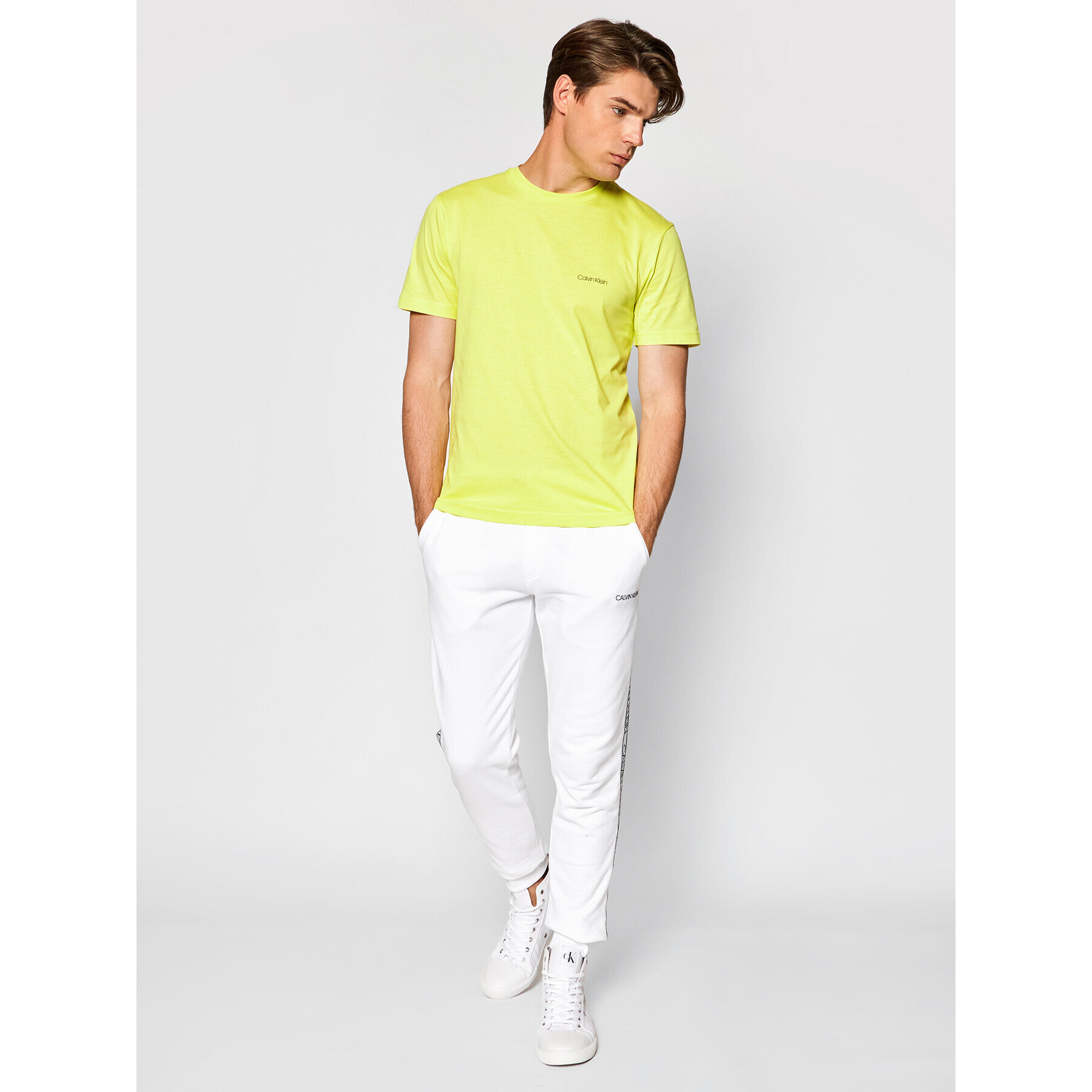 Calvin Klein Тишърт Chest Logo K10K103307 Зелен Regular Fit - Pepit.bg