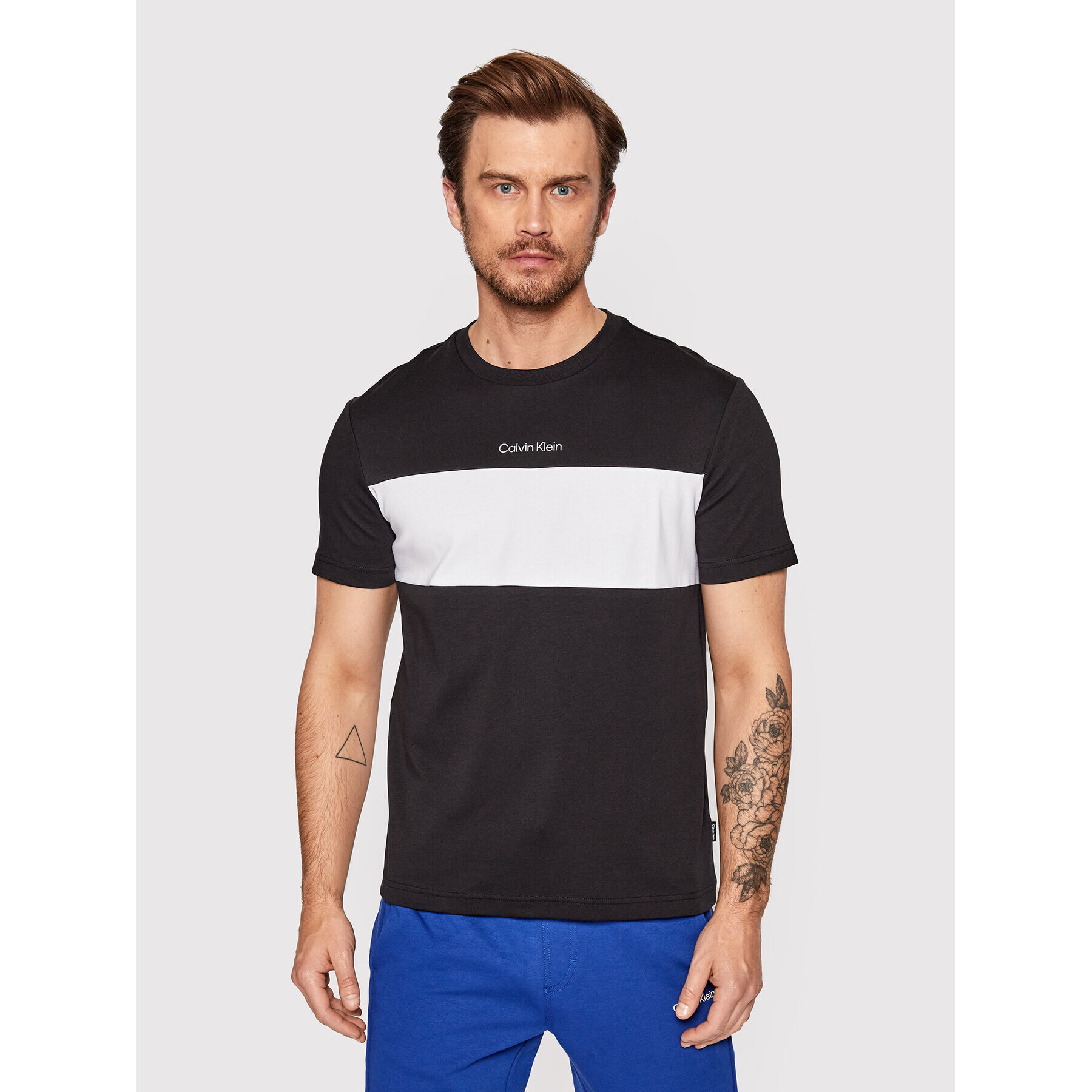 Calvin Klein Тишърт Color Blocking K10K108743 Черен Regular Fit - Pepit.bg