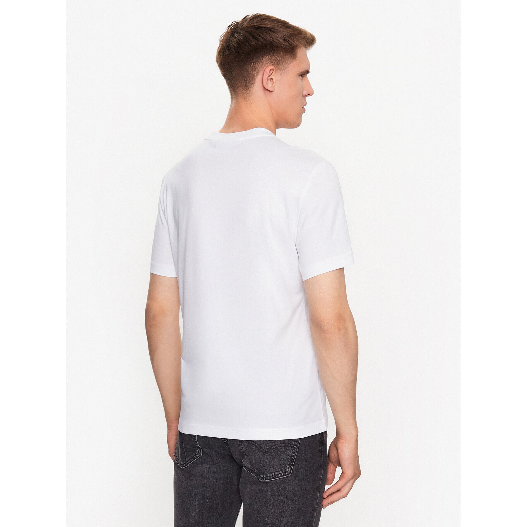 Calvin Klein Тишърт Contrast Line Logo K10K111538 Бял Regular Fit - Pepit.bg