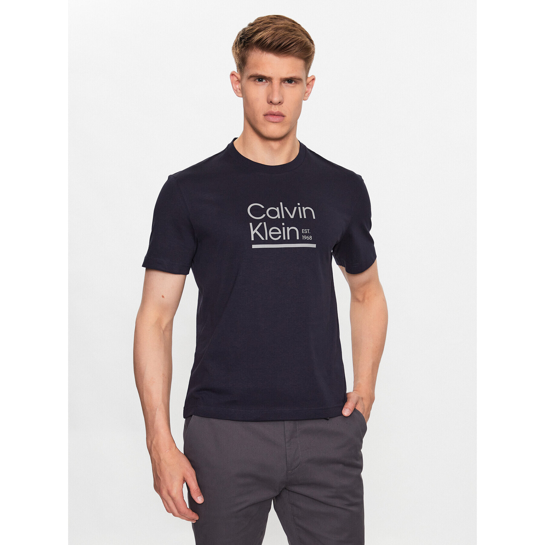 Calvin Klein Тишърт Contrast Line Logo K10K111538 Тъмносин Regular Fit - Pepit.bg