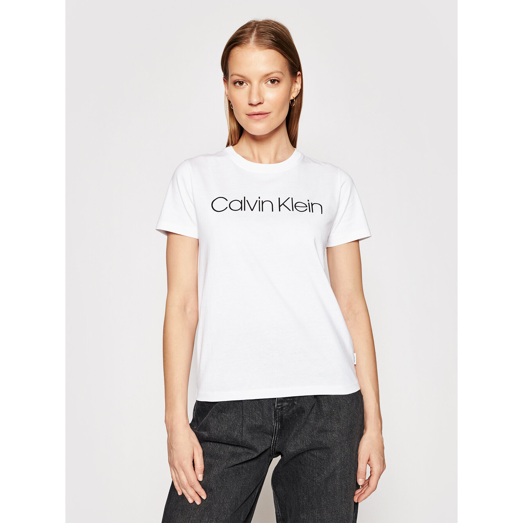 Calvin Klein Тишърт Core Logo K20K202018 Бял Regular Fit - Pepit.bg