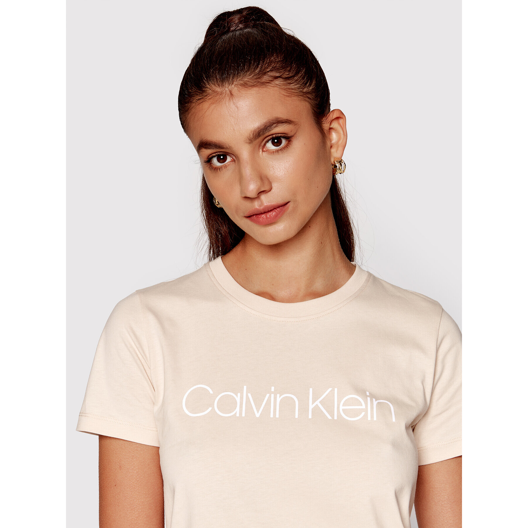 Calvin Klein Тишърт Core Logo K20K202142 Бежов Regular Fit - Pepit.bg