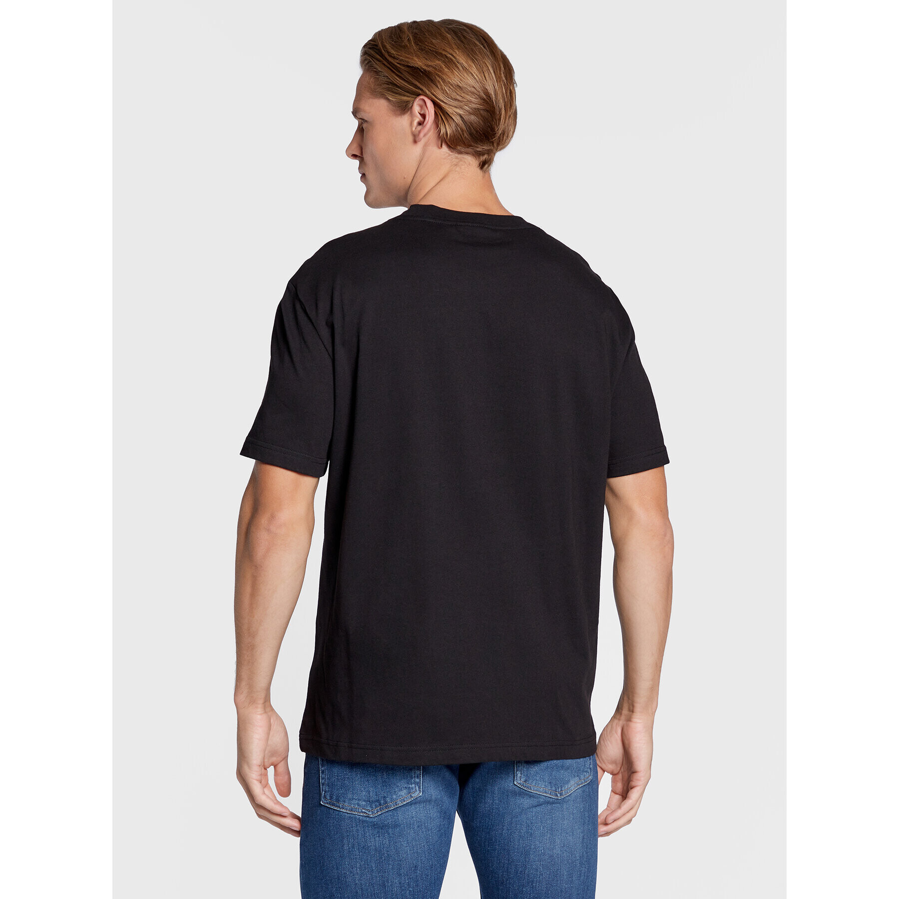 Calvin Klein Тишърт Distorted K10K110113 Черен Regular Fit - Pepit.bg