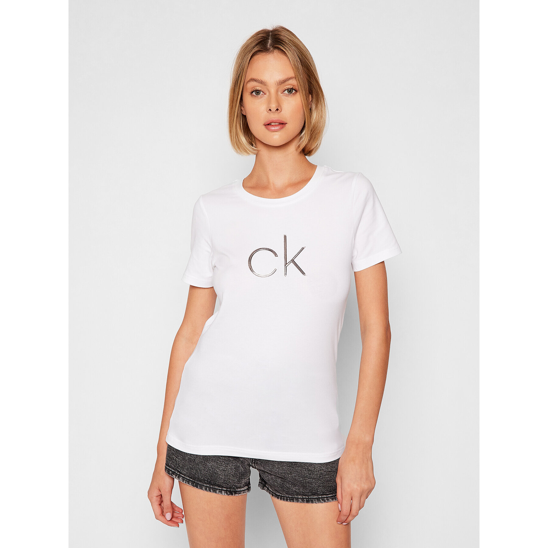 Calvin Klein Тишърт Embossed Shine K20K202998 Бял Regular Fit - Pepit.bg