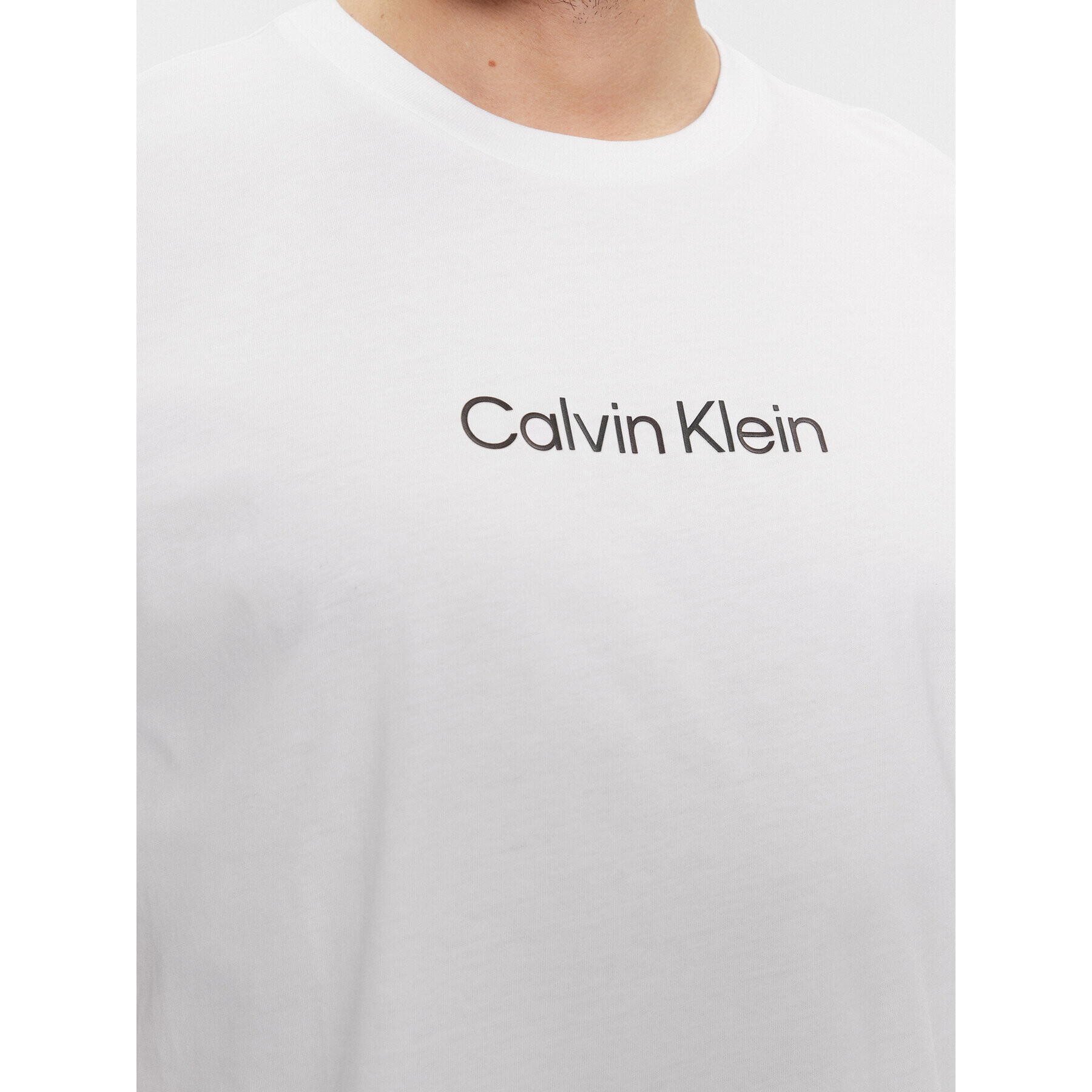 Calvin Klein Тишърт Hero K10K111346 Бял Regular Fit - Pepit.bg