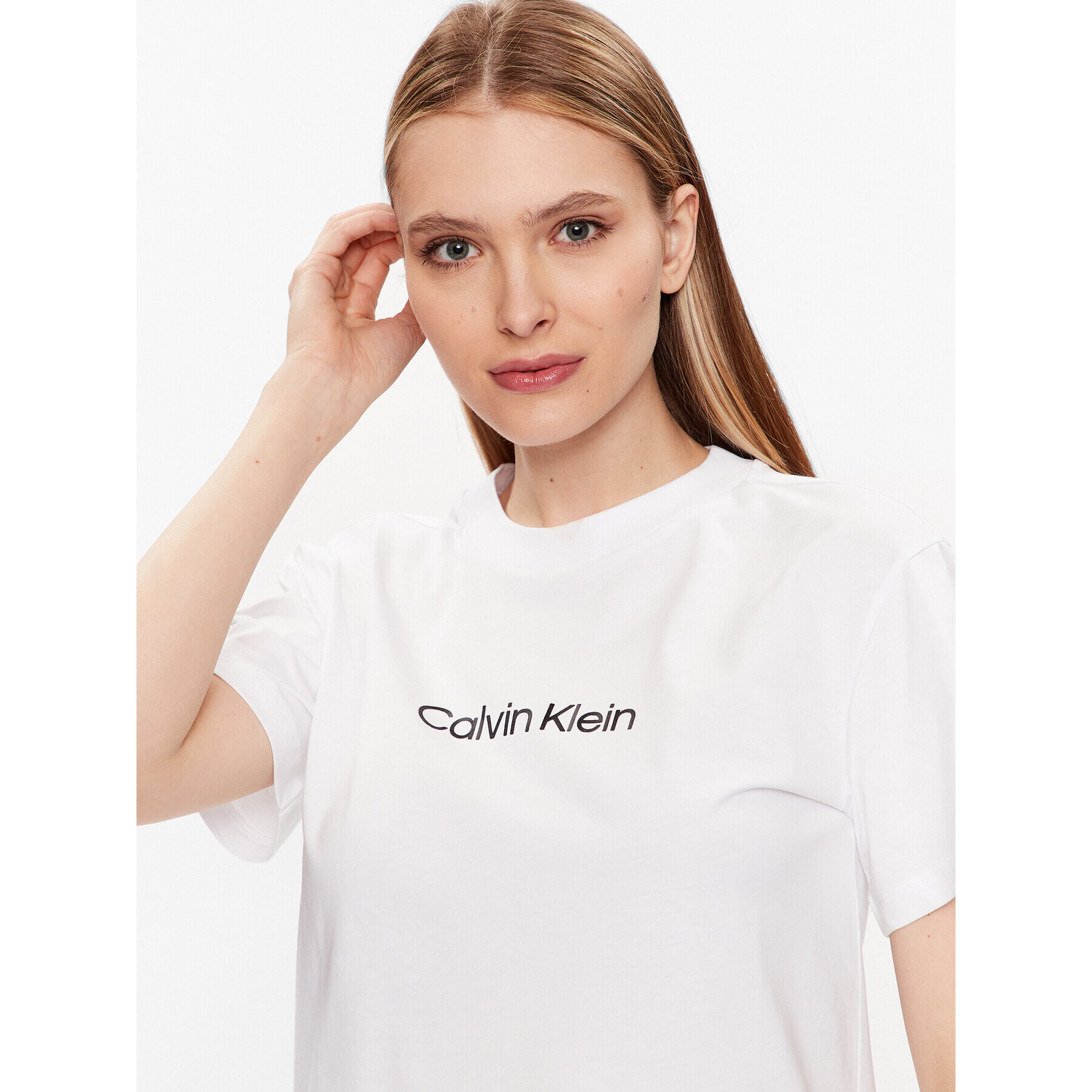 Calvin Klein Тишърт Hero Logo K20K205448 Бял Regular Fit - Pepit.bg