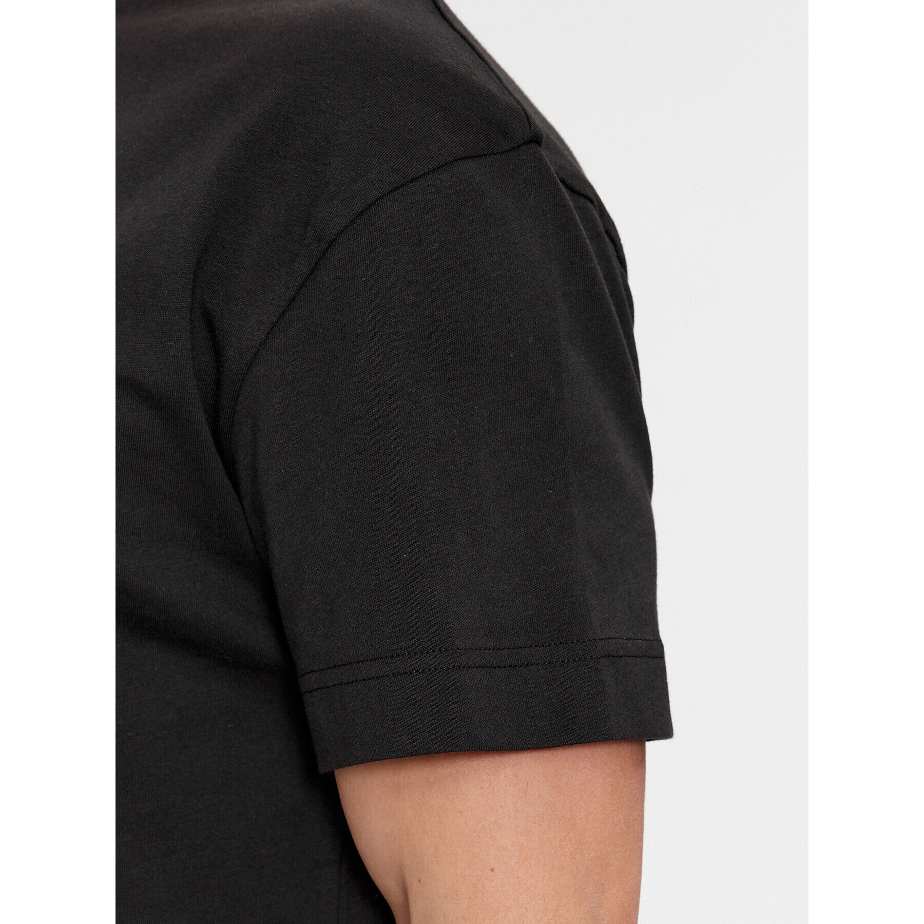 Calvin Klein Тишърт Horizon K10K111836 Черен Regular Fit - Pepit.bg