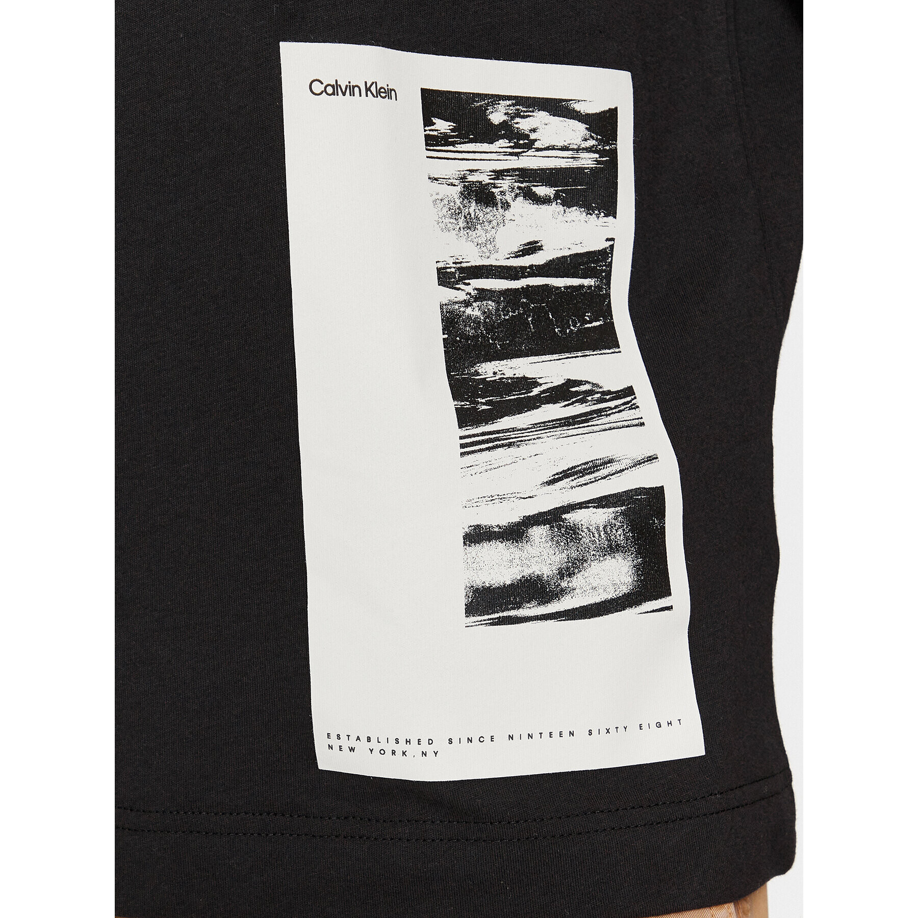 Calvin Klein Тишърт Horizon K10K111836 Черен Regular Fit - Pepit.bg