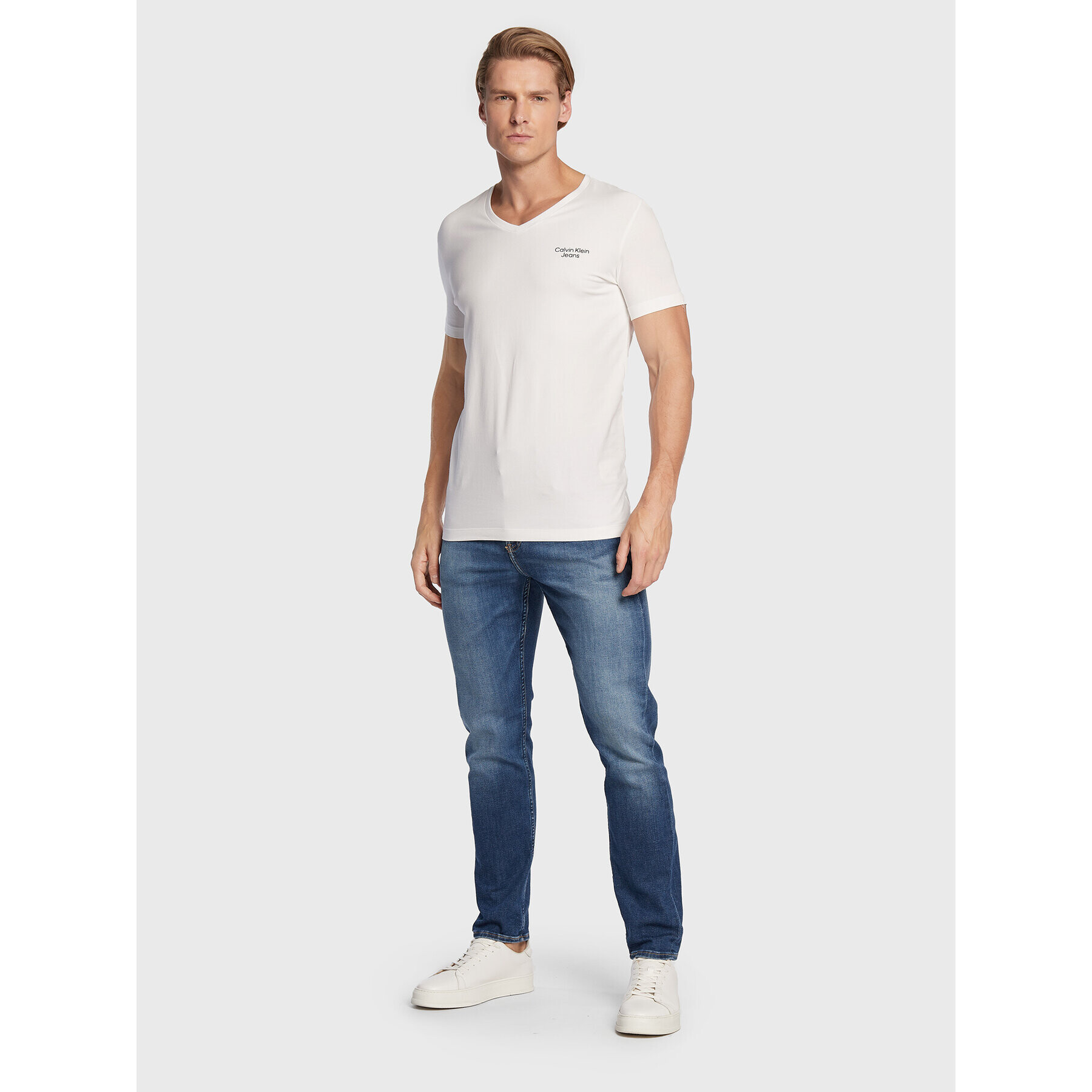 Calvin Klein Тишърт J30J320596 Бял Slim Fit - Pepit.bg