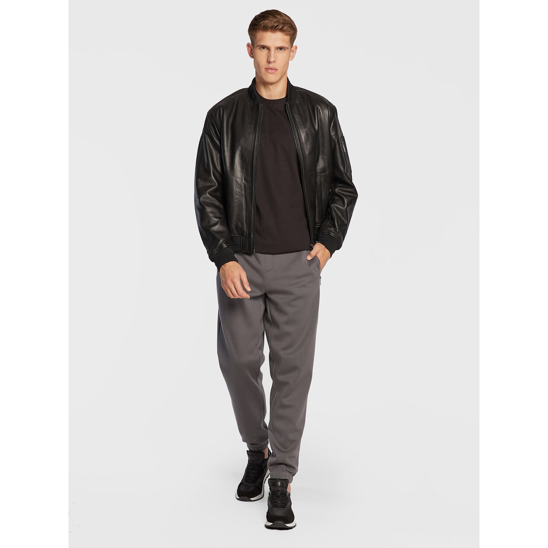 Calvin Klein Тишърт K10K109900 Черен Regular Fit - Pepit.bg