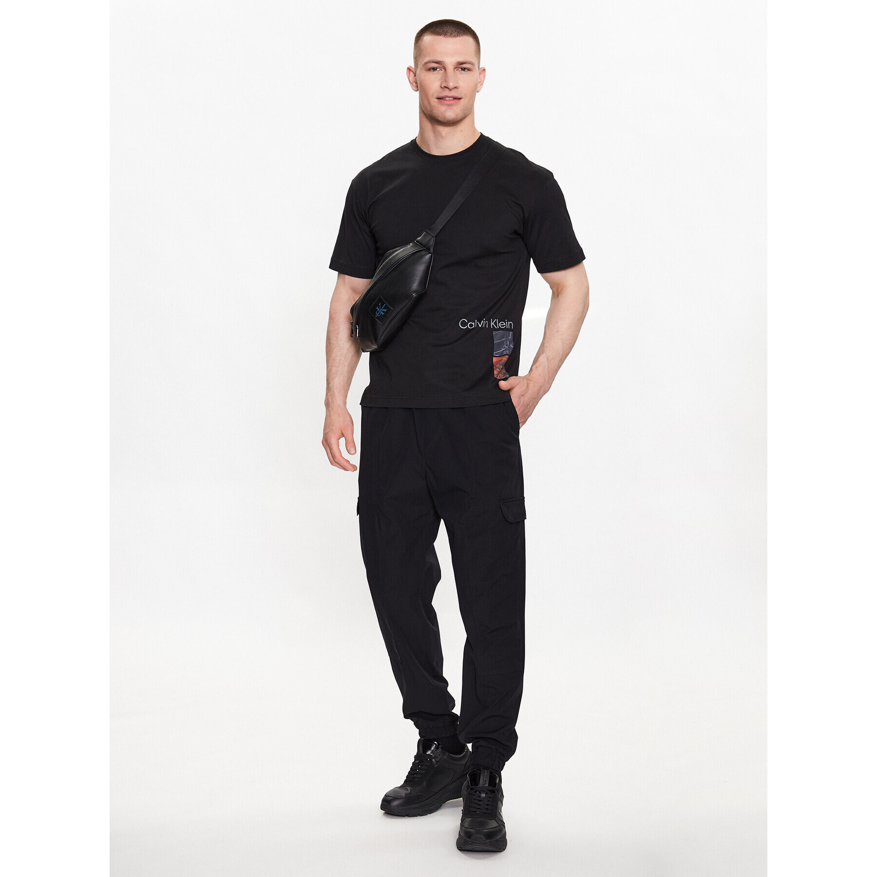 Calvin Klein Тишърт K10K111527 Черен Regular Fit - Pepit.bg