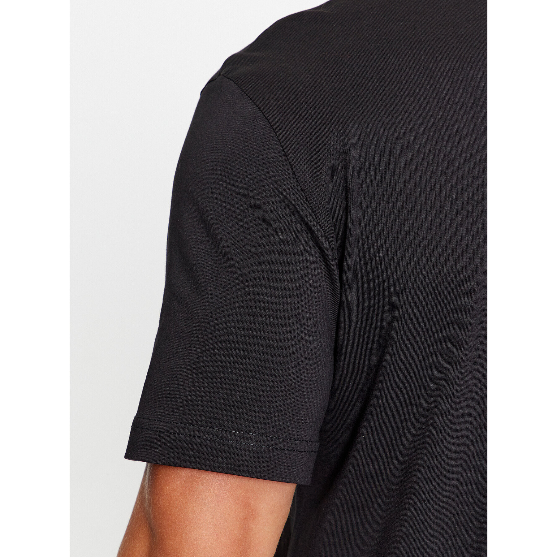 Calvin Klein Тишърт K10K111841 Черен Regular Fit - Pepit.bg