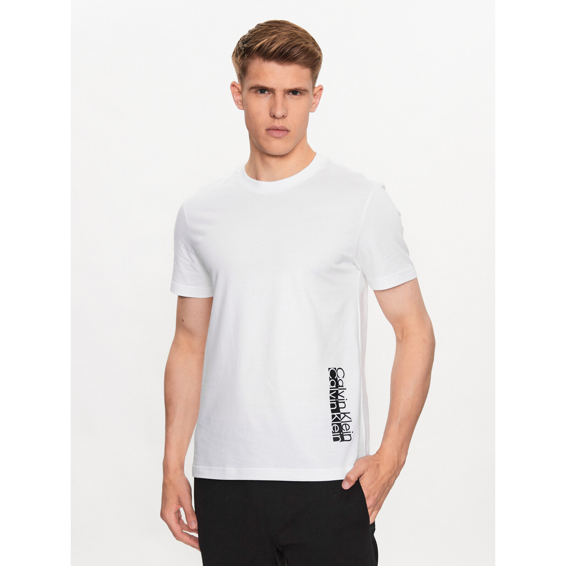 Calvin Klein Тишърт K10K112205 Бял Regular Fit - Pepit.bg