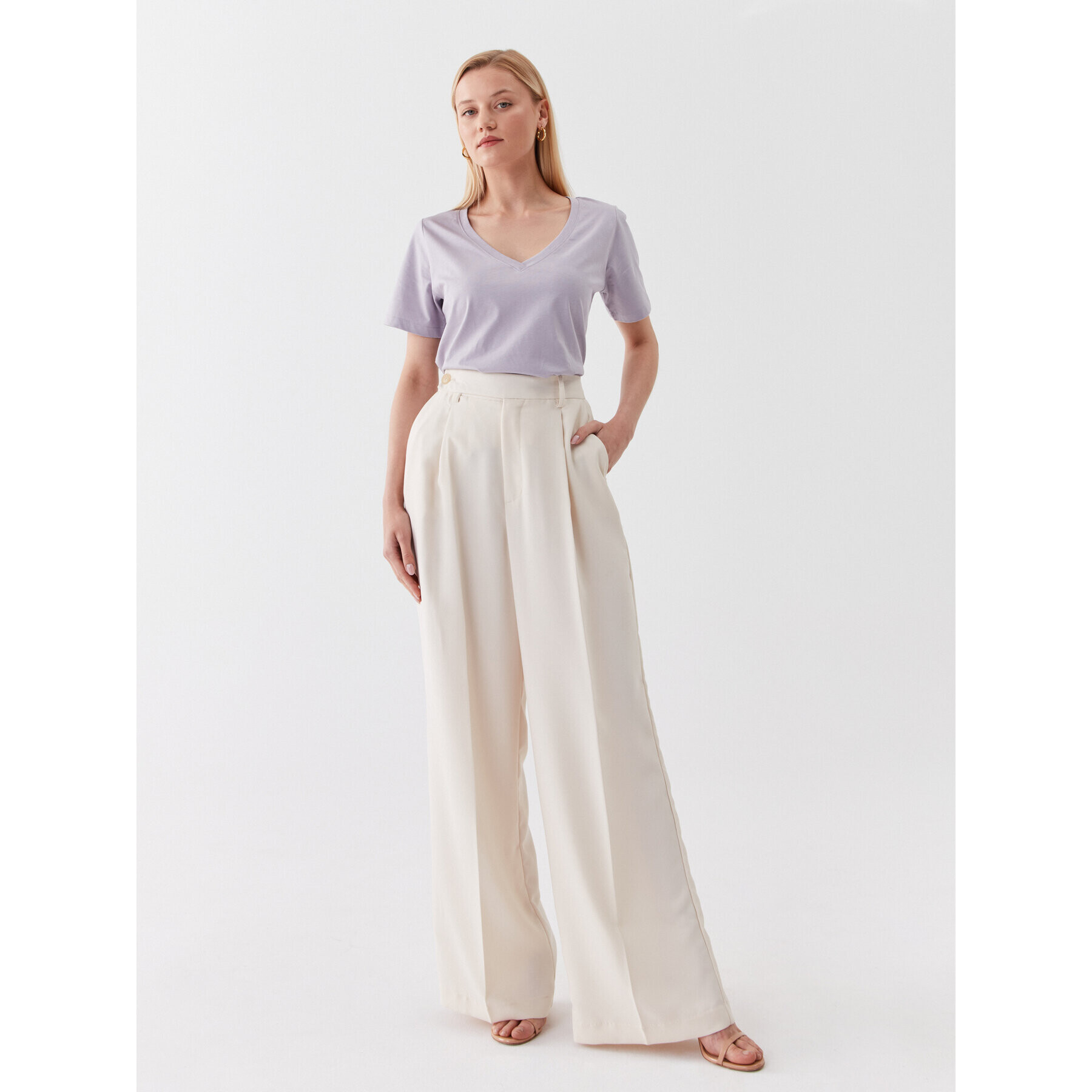 Calvin Klein Тишърт K20K205338 Виолетов Relaxed Fit - Pepit.bg