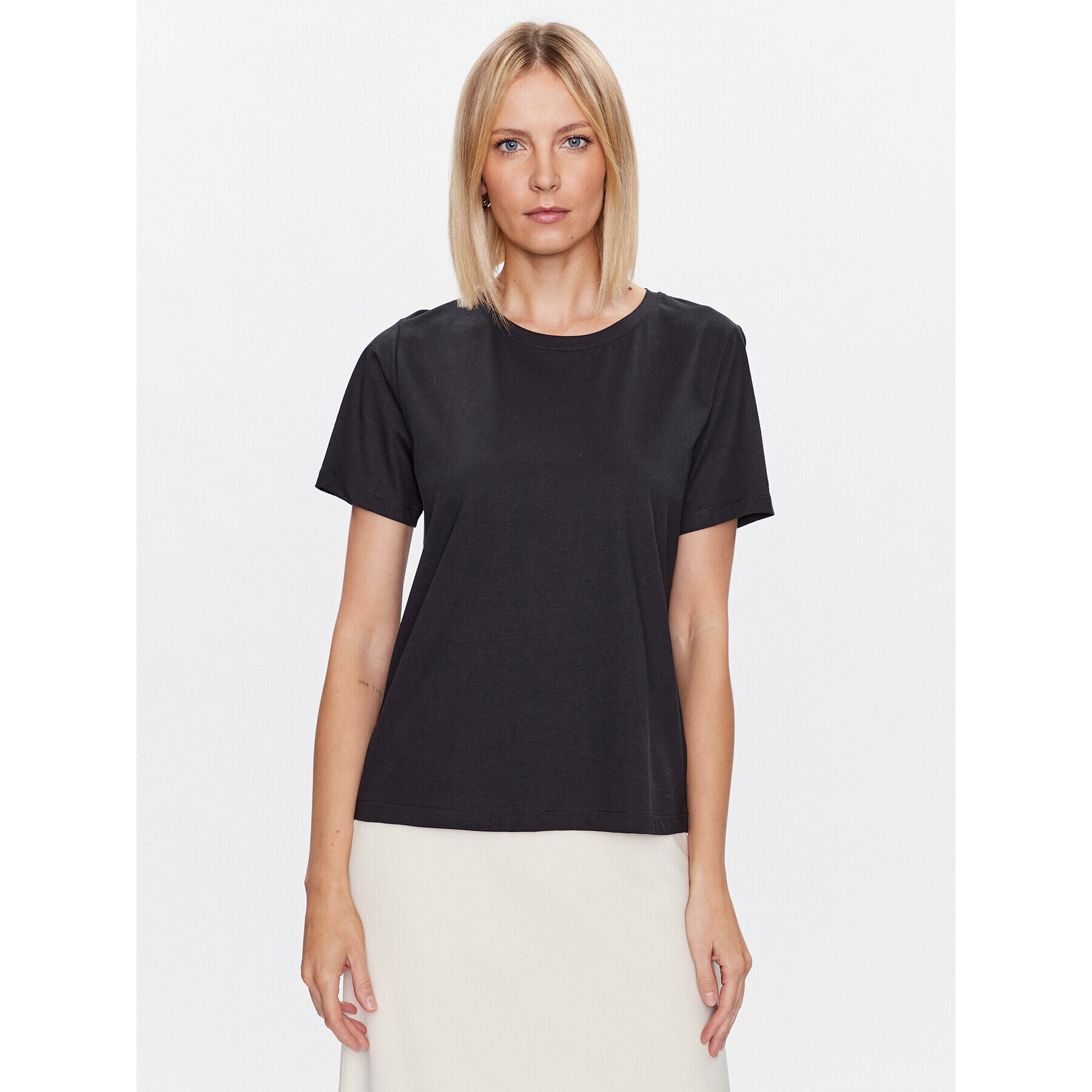 Calvin Klein Тишърт K20K205410 Черен Regular Fit - Pepit.bg