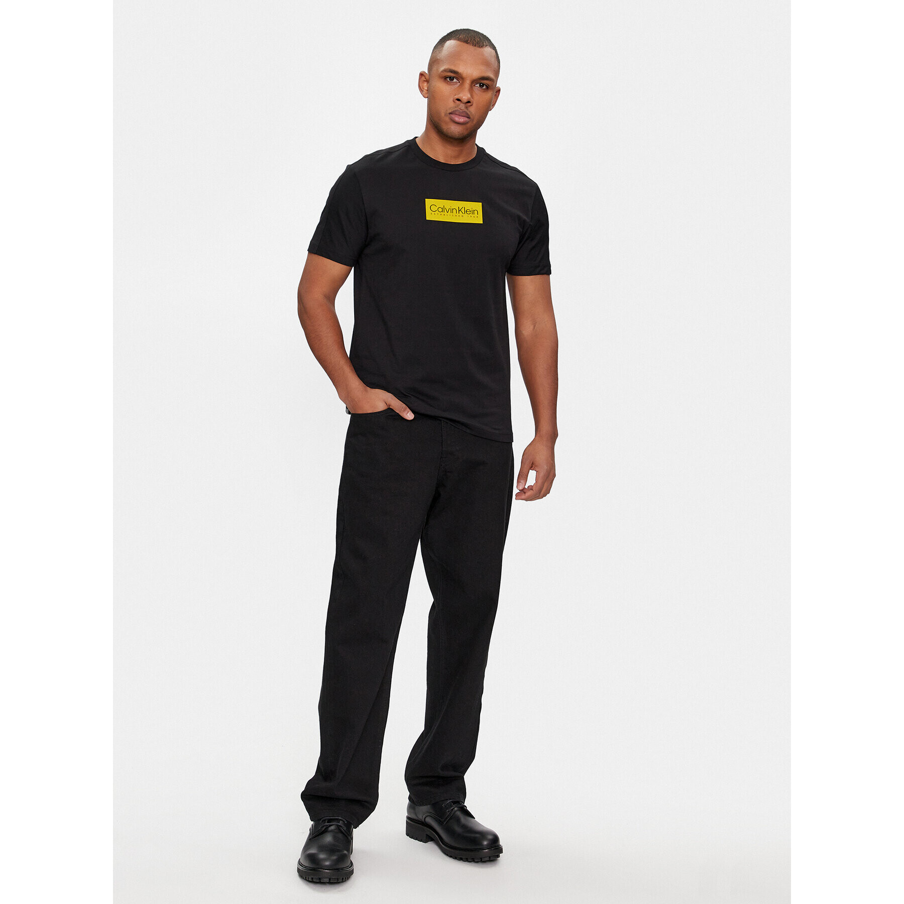 Calvin Klein Тишърт Logo K10K112403 Черен Regular Fit - Pepit.bg