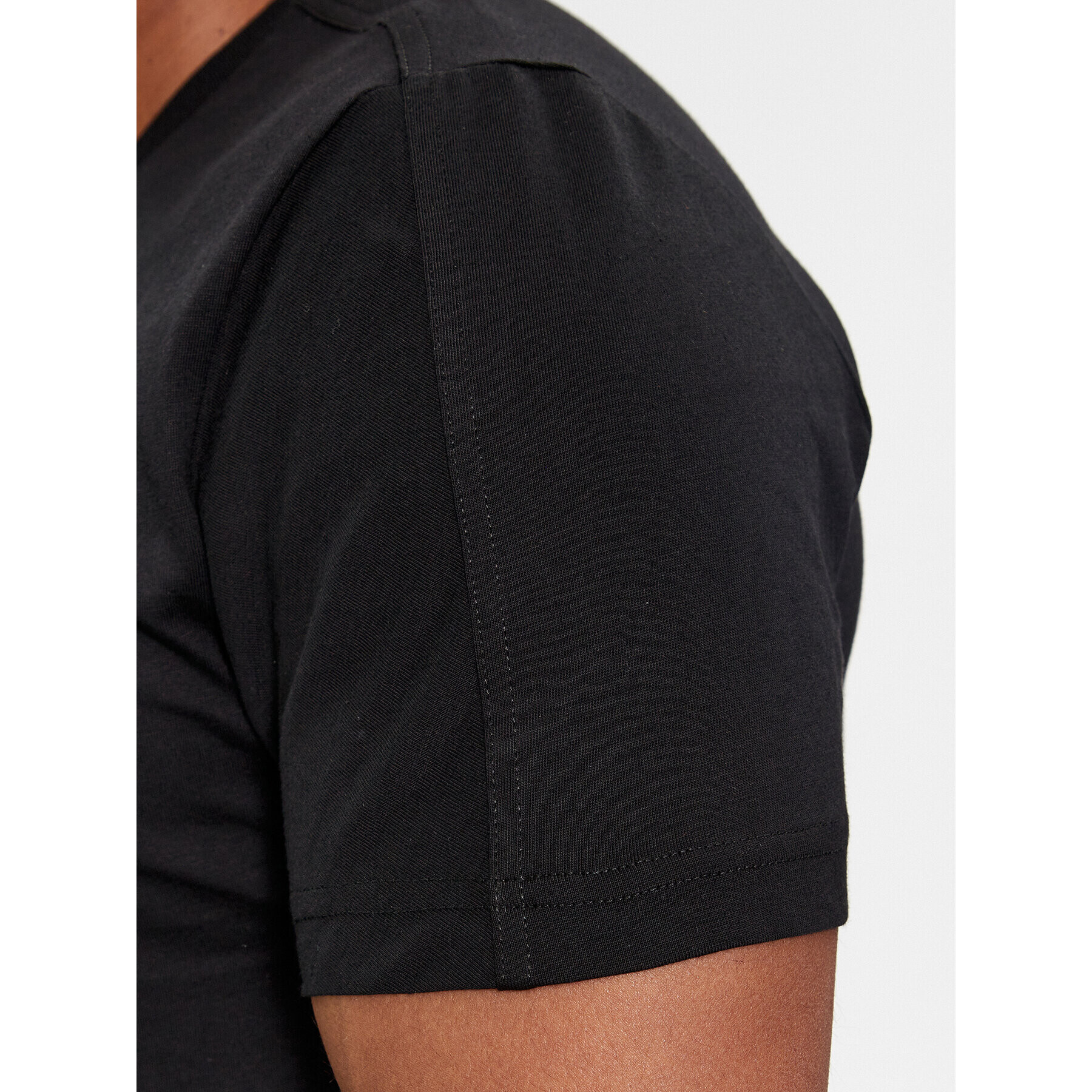 Calvin Klein Тишърт Logo K10K112403 Черен Regular Fit - Pepit.bg