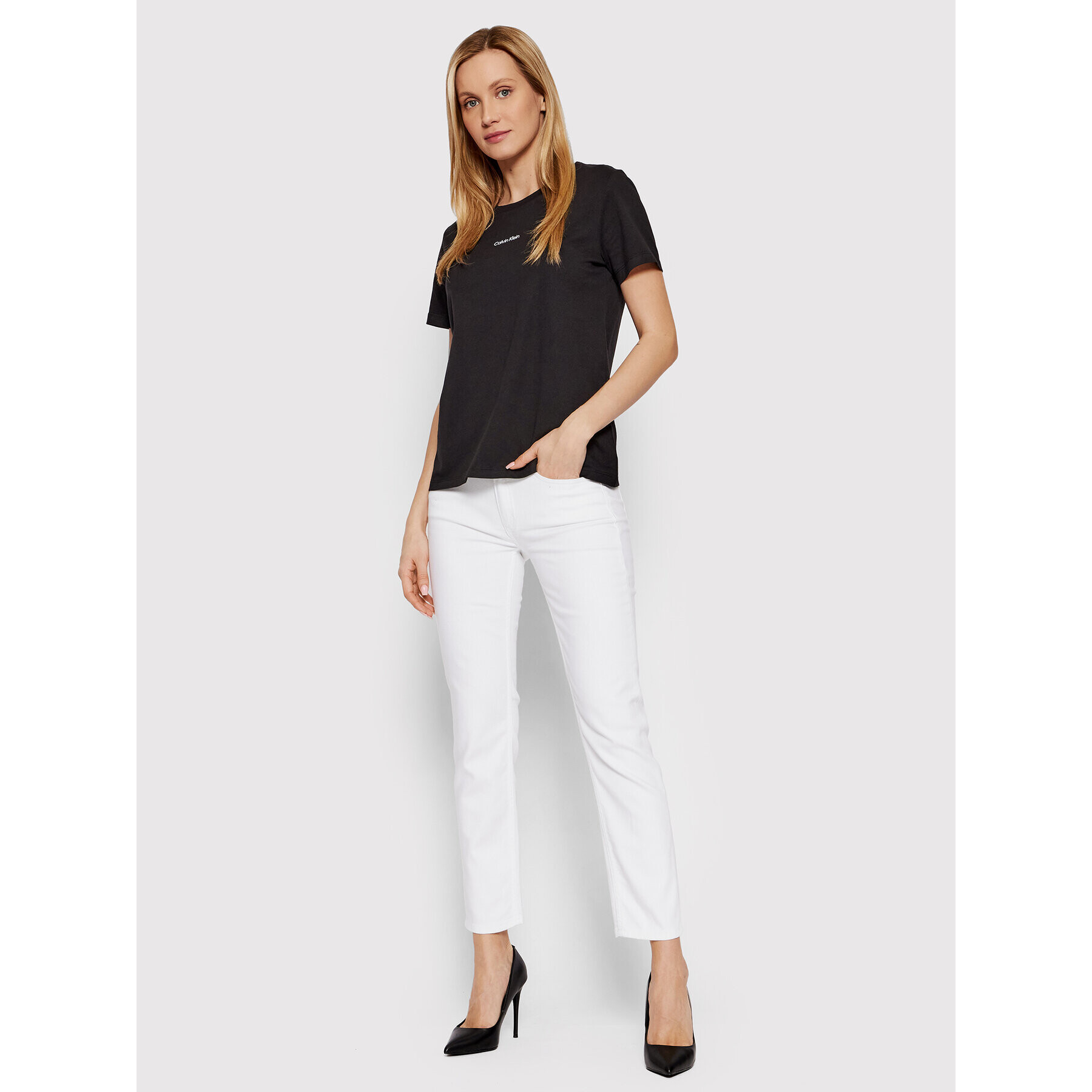 Calvin Klein Тишърт Micro Logo K20K203677 Черен Regular Fit - Pepit.bg