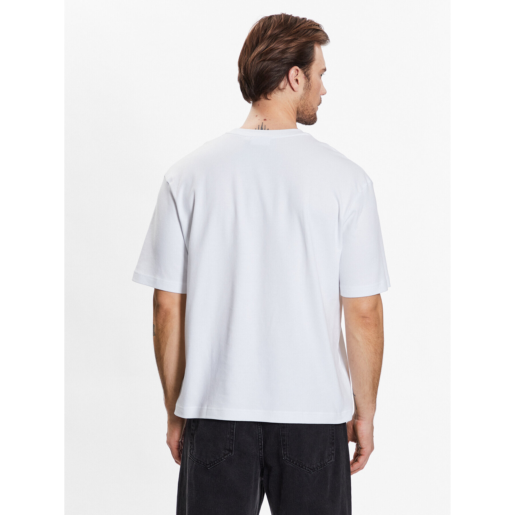 Calvin Klein Тишърт Motion Logo Modern Comfort Tee K10K111126 Бял Regular Fit - Pepit.bg