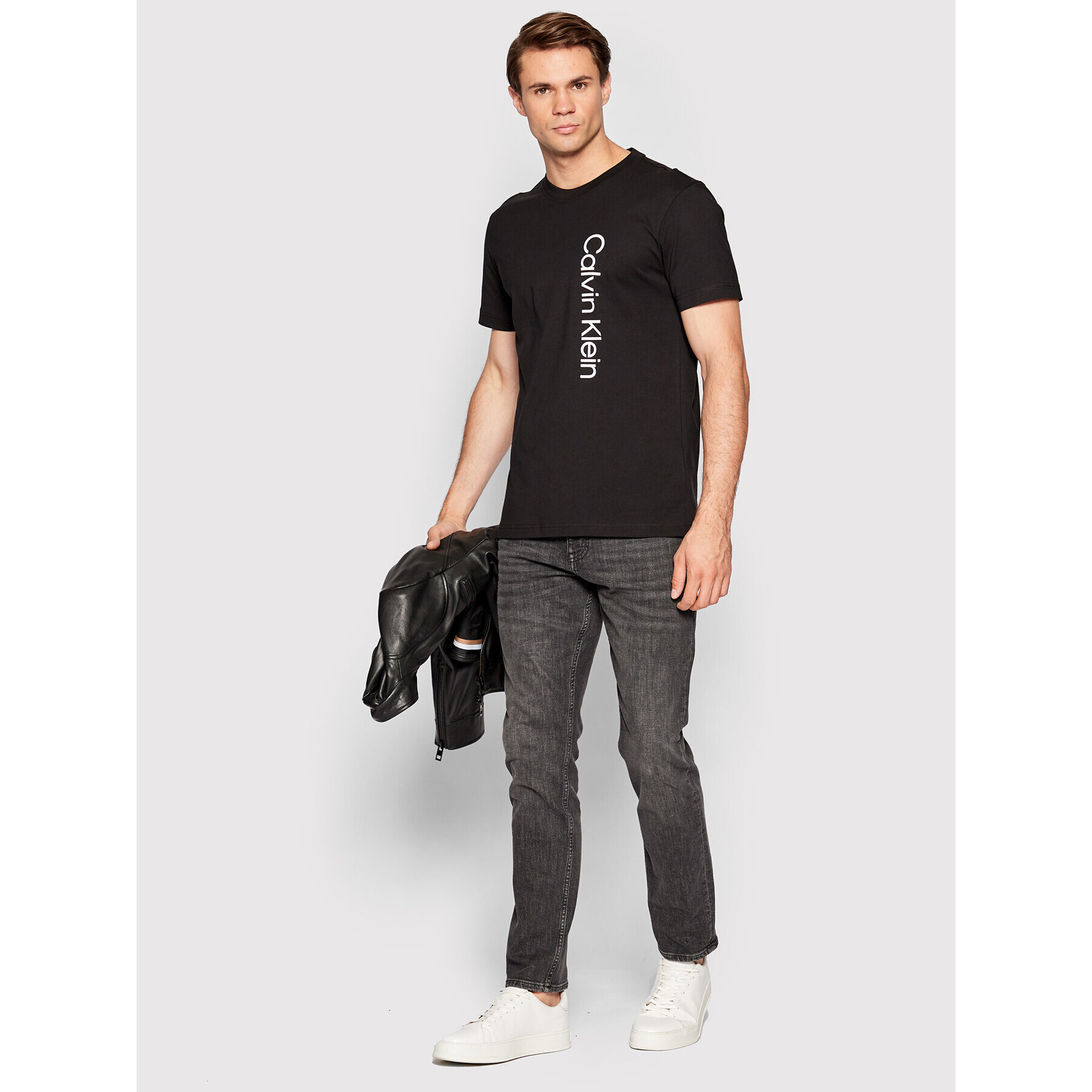 Calvin Klein Тишърт Off Placement Logo K10K109738 Черен Slim Fit - Pepit.bg