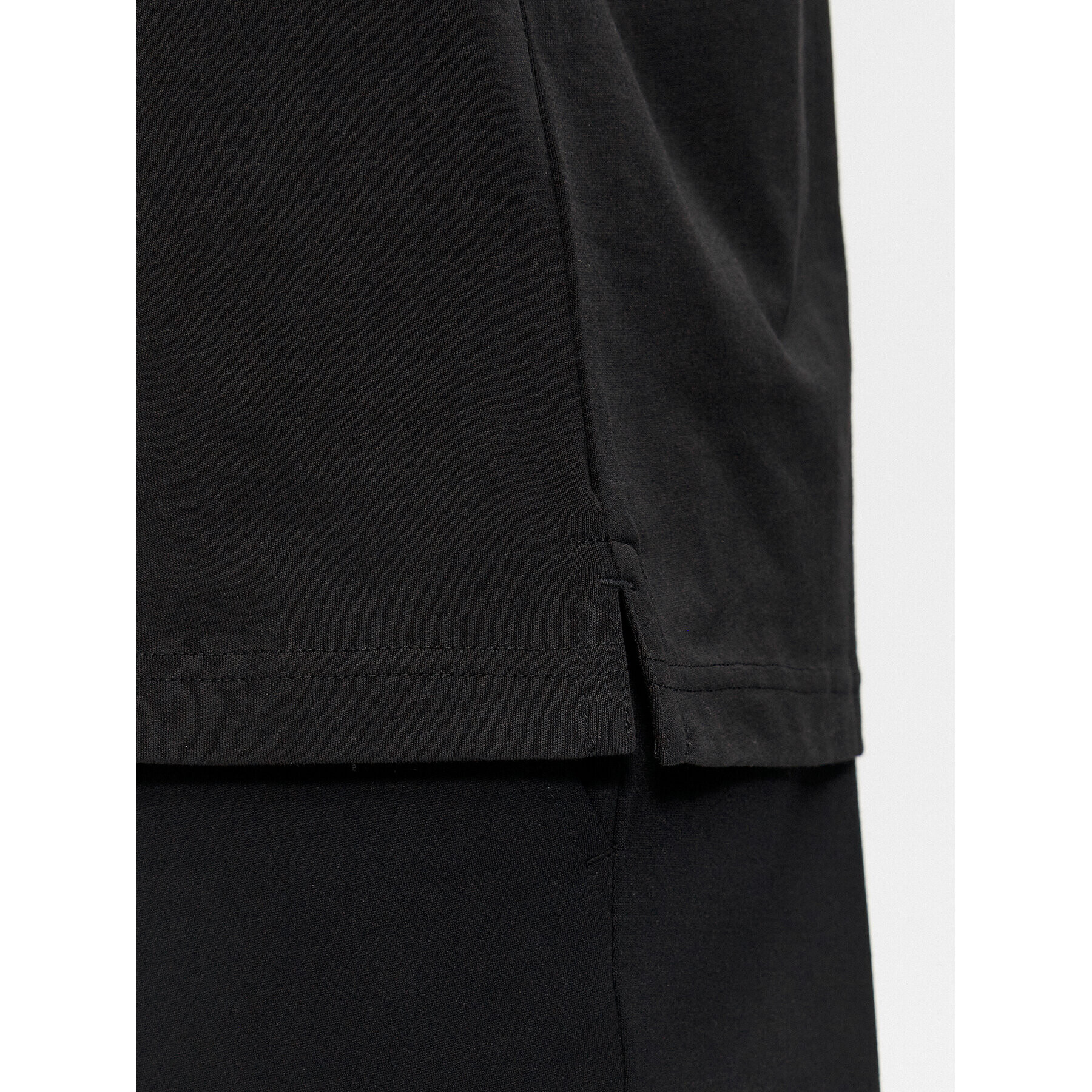 Calvin Klein Тишърт Sense Layer K10K112394 Черен Regular Fit - Pepit.bg