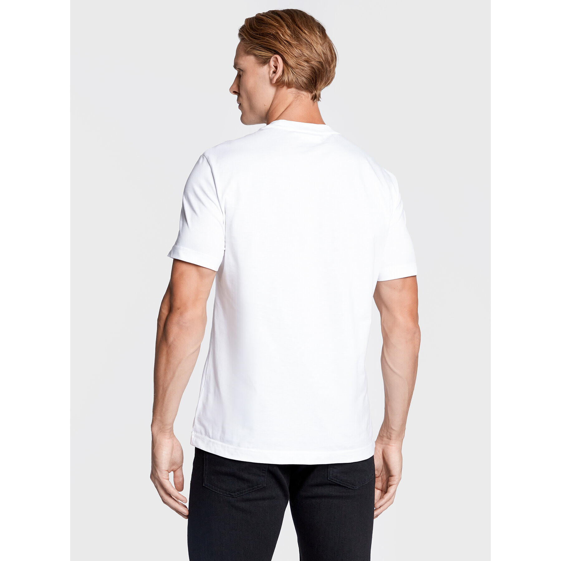 Calvin Klein Тишърт Shadow Chest K10K110111 Бял Regular Fit - Pepit.bg