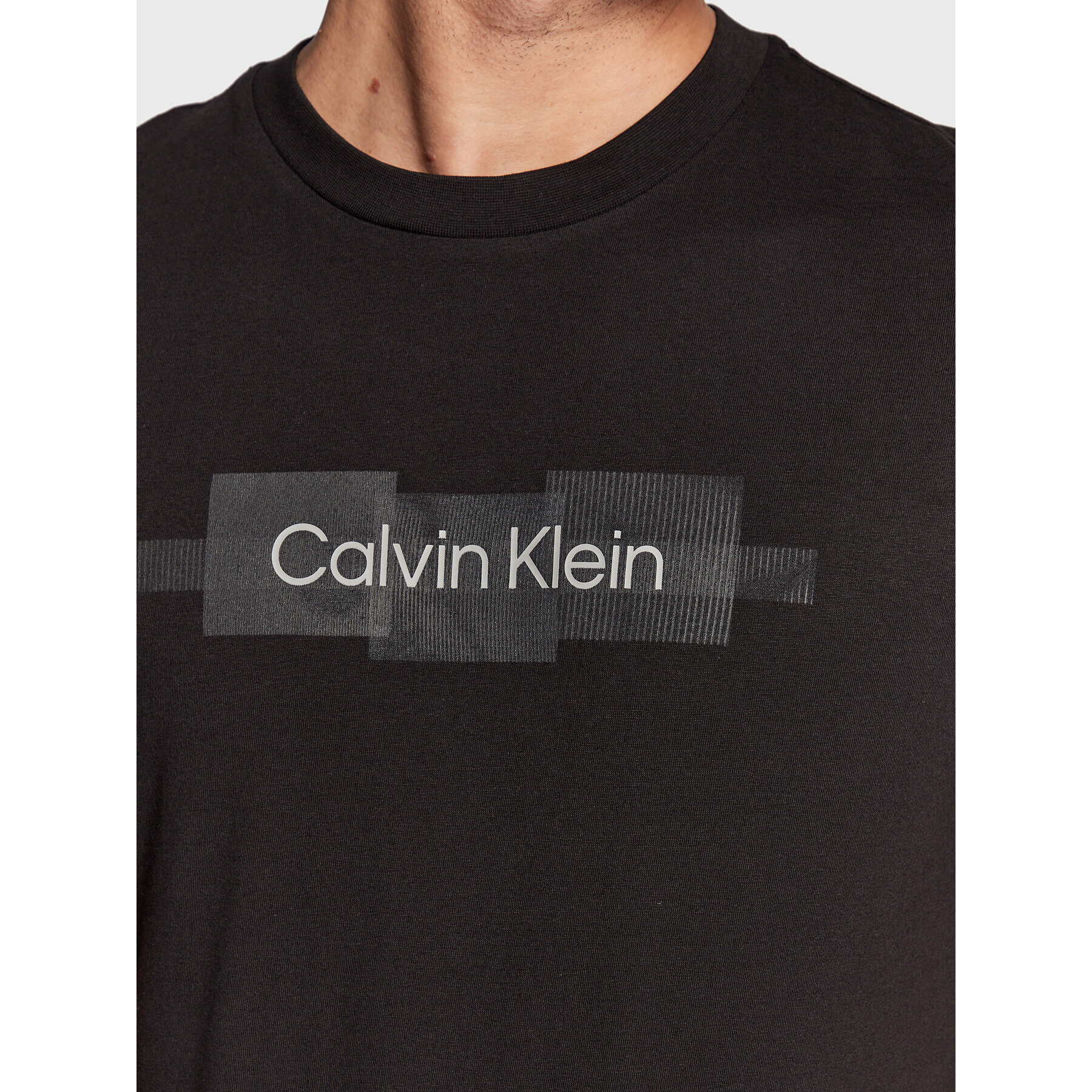 Calvin Klein Тишърт Striped Logo K10K110799 Черен Regular Fit - Pepit.bg