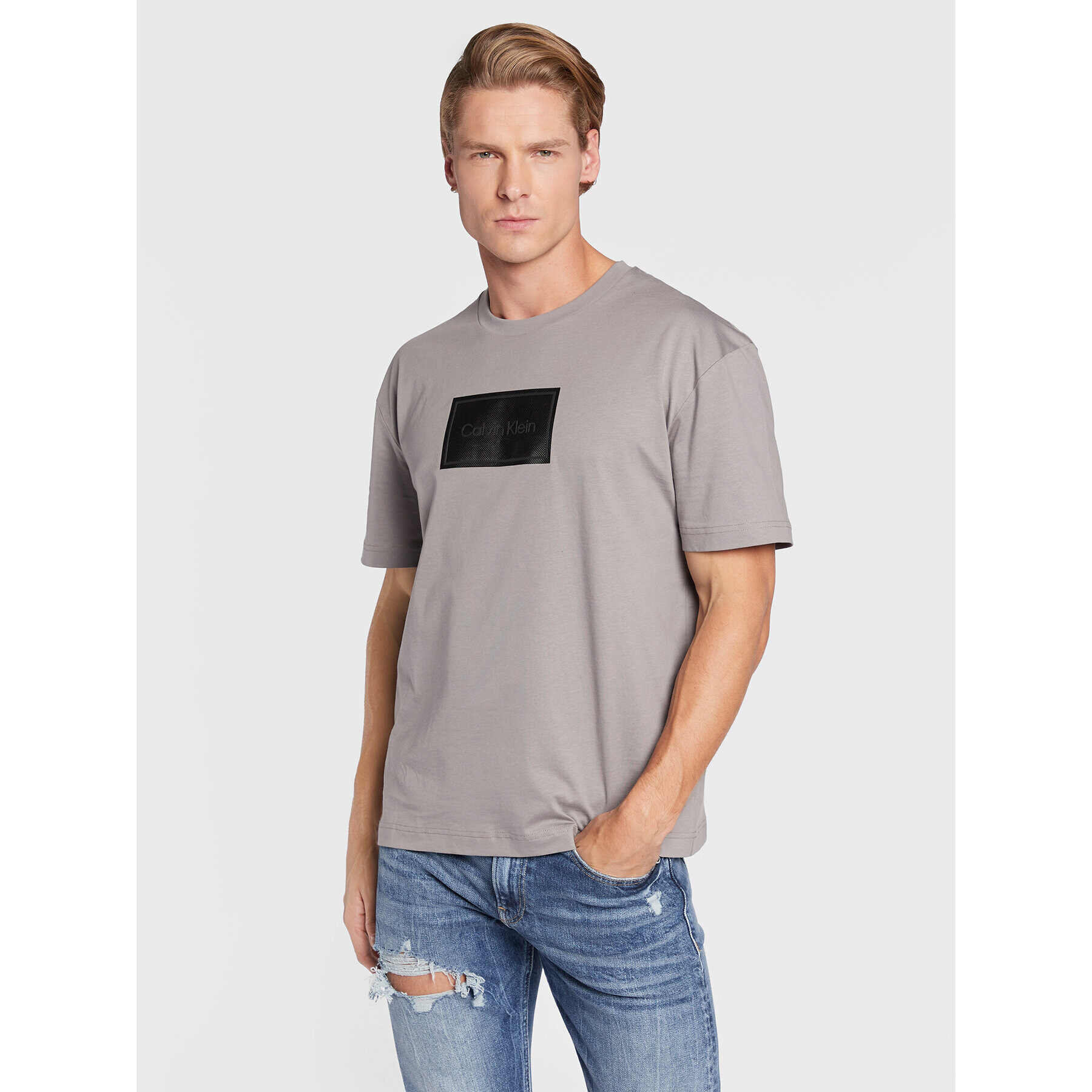 Calvin Klein Тишърт Textured Logo Box K10K110115 Сив Regular Fit - Pepit.bg