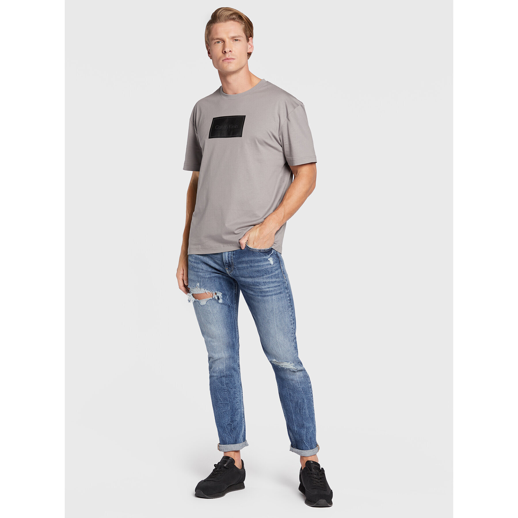 Calvin Klein Тишърт Textured Logo Box K10K110115 Сив Regular Fit - Pepit.bg