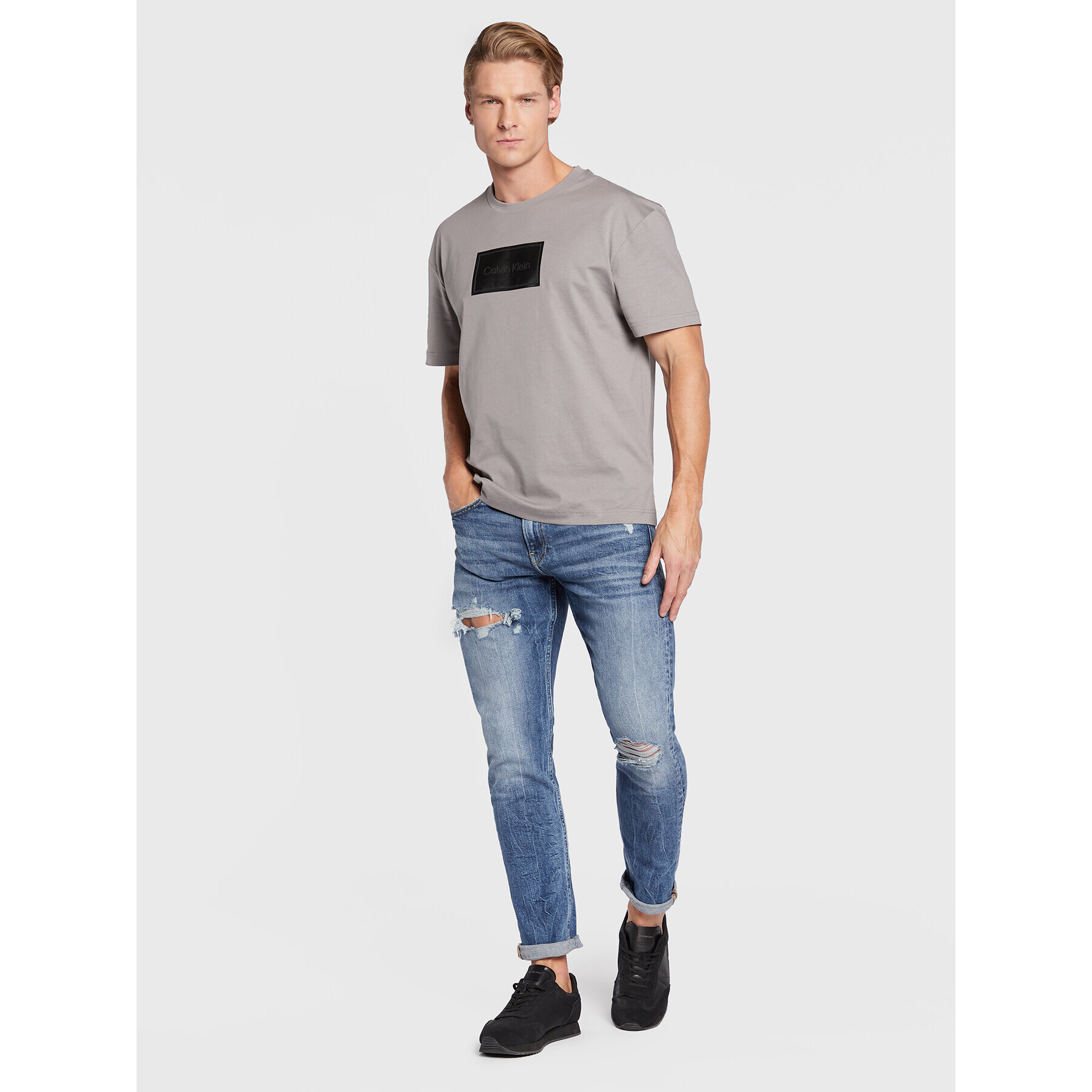 Calvin Klein Тишърт Textured Logo Box K10K110115 Сив Regular Fit - Pepit.bg