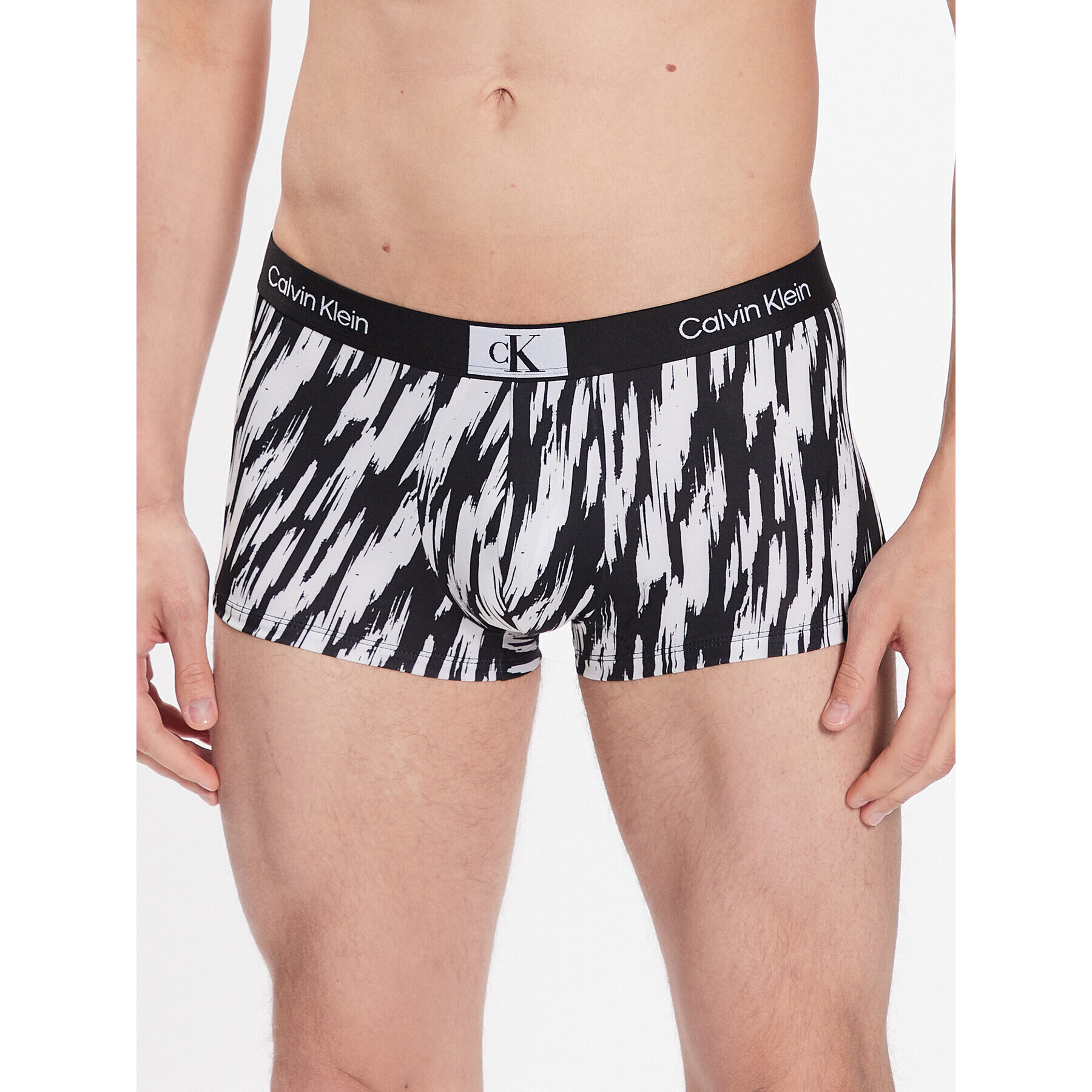 Calvin Klein Underwear Боксерки 000NB3406A Черен - Pepit.bg