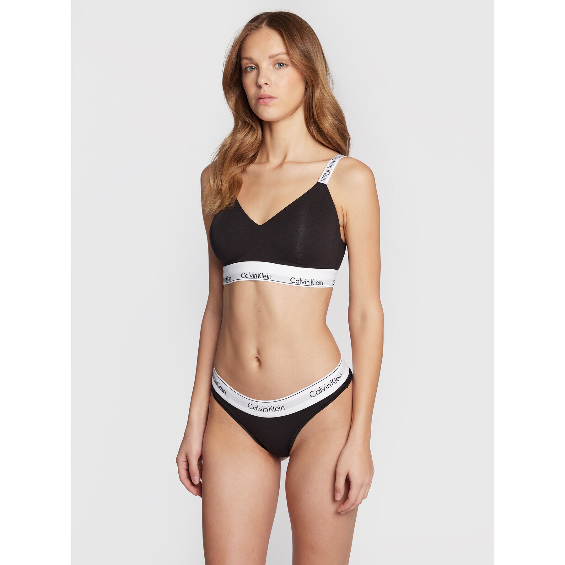 Calvin Klein Underwear Дамски бикини тип бразилиана 000QF5981E Черен - Pepit.bg