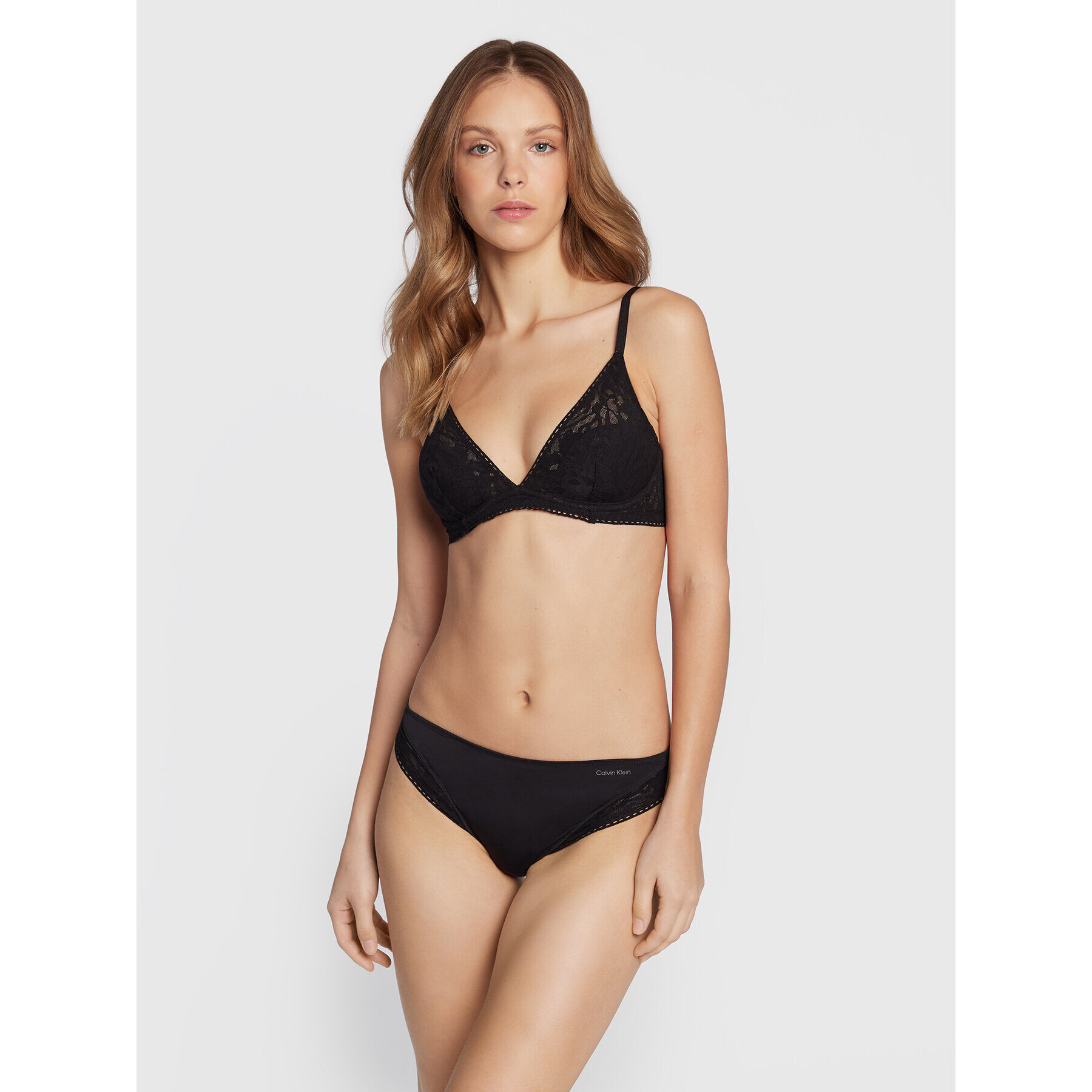 Calvin Klein Underwear Сутиен бралет 000QF6938E Черен - Pepit.bg