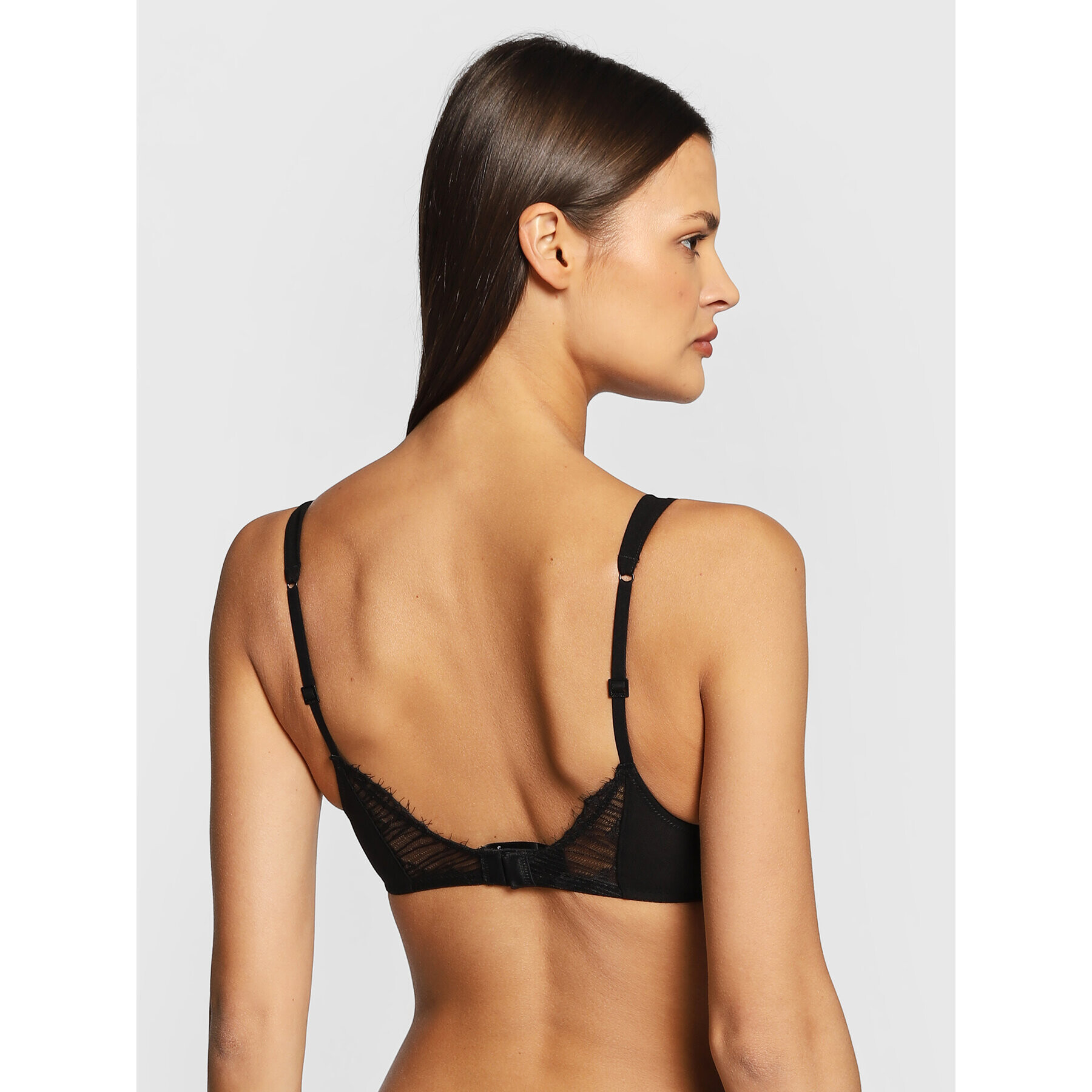 Calvin Klein Underwear Сутиен push-up 000QF6953E Черен - Pepit.bg