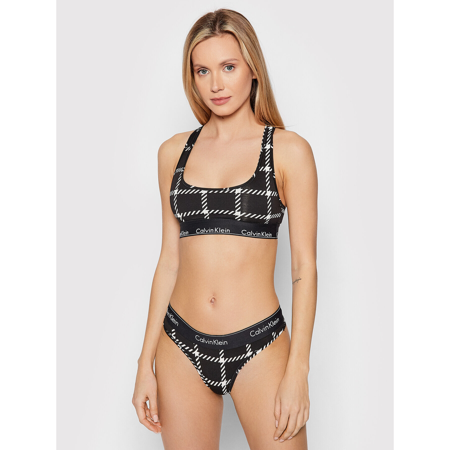 Calvin Klein Underwear Сутиен-топ 000QF6701E Черен - Pepit.bg