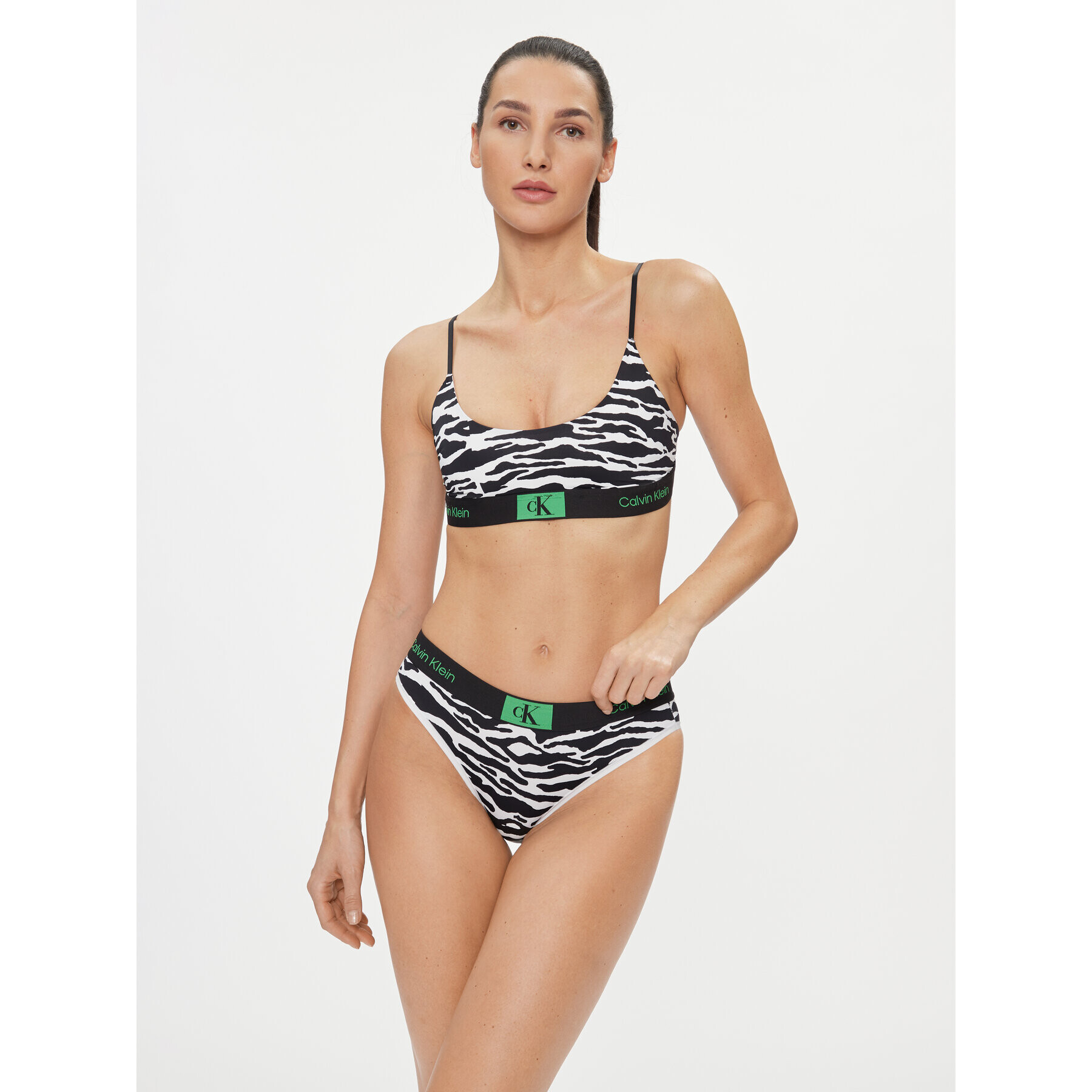 Calvin Klein Underwear Сутиен-топ 000QF7245E Черен - Pepit.bg
