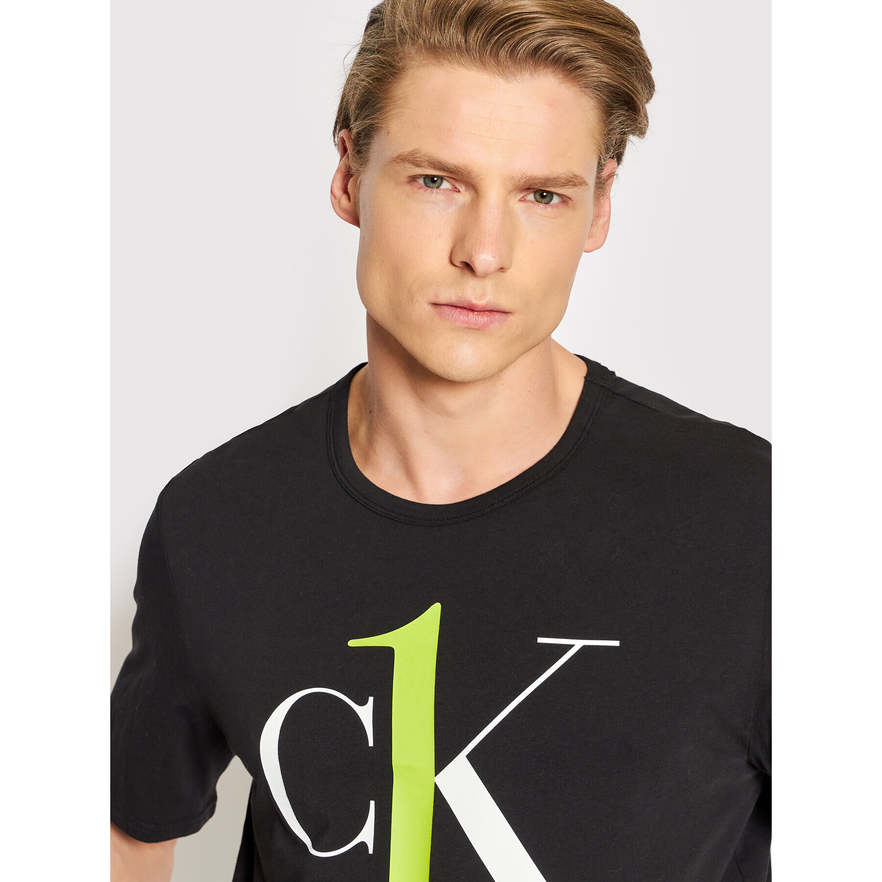 Calvin Klein Underwear Тишърт 000NM1903E Черен Regular Fit - Pepit.bg