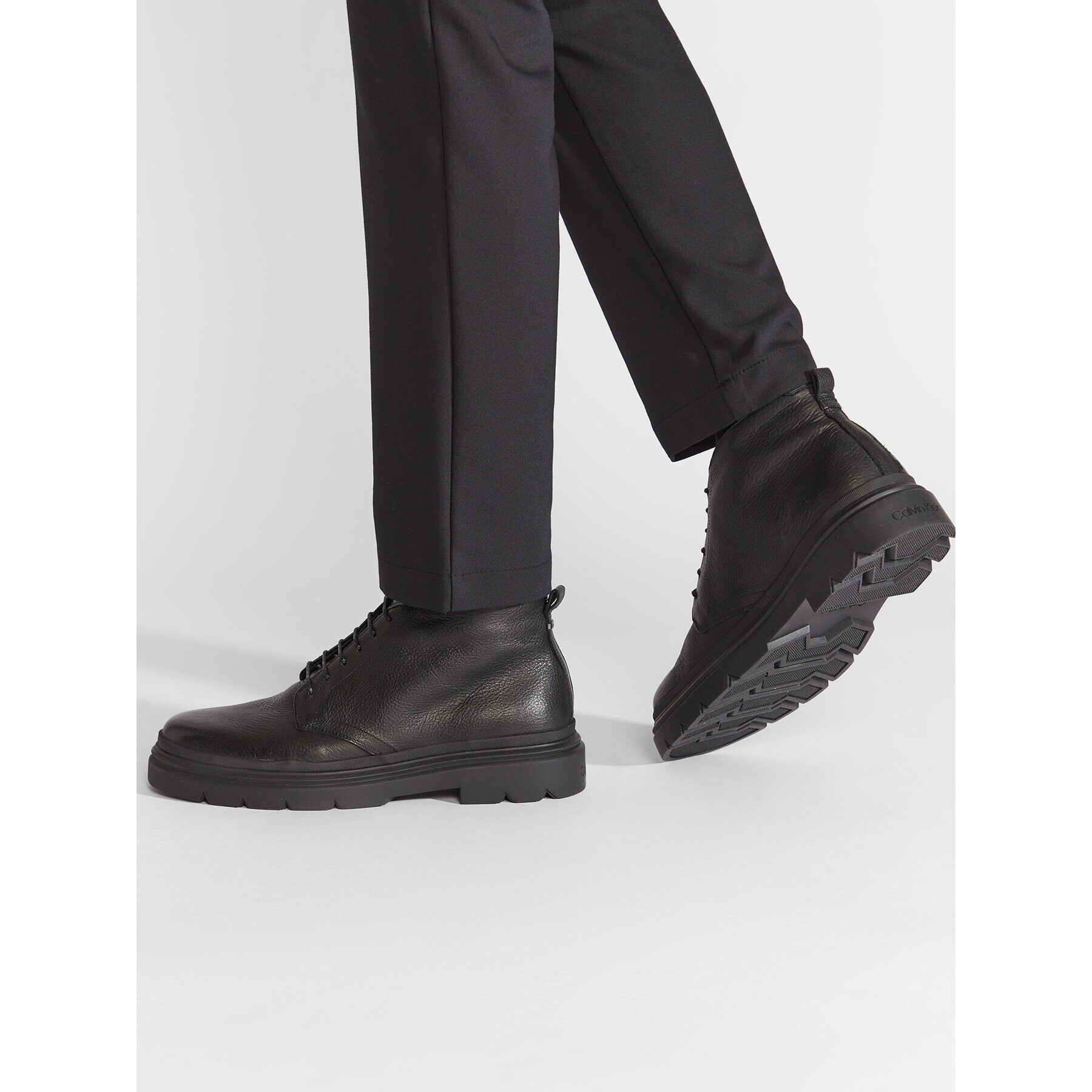 Calvin Klein Зимни обувки Mid Cut Boot HM0HM00840 Черен - Pepit.bg