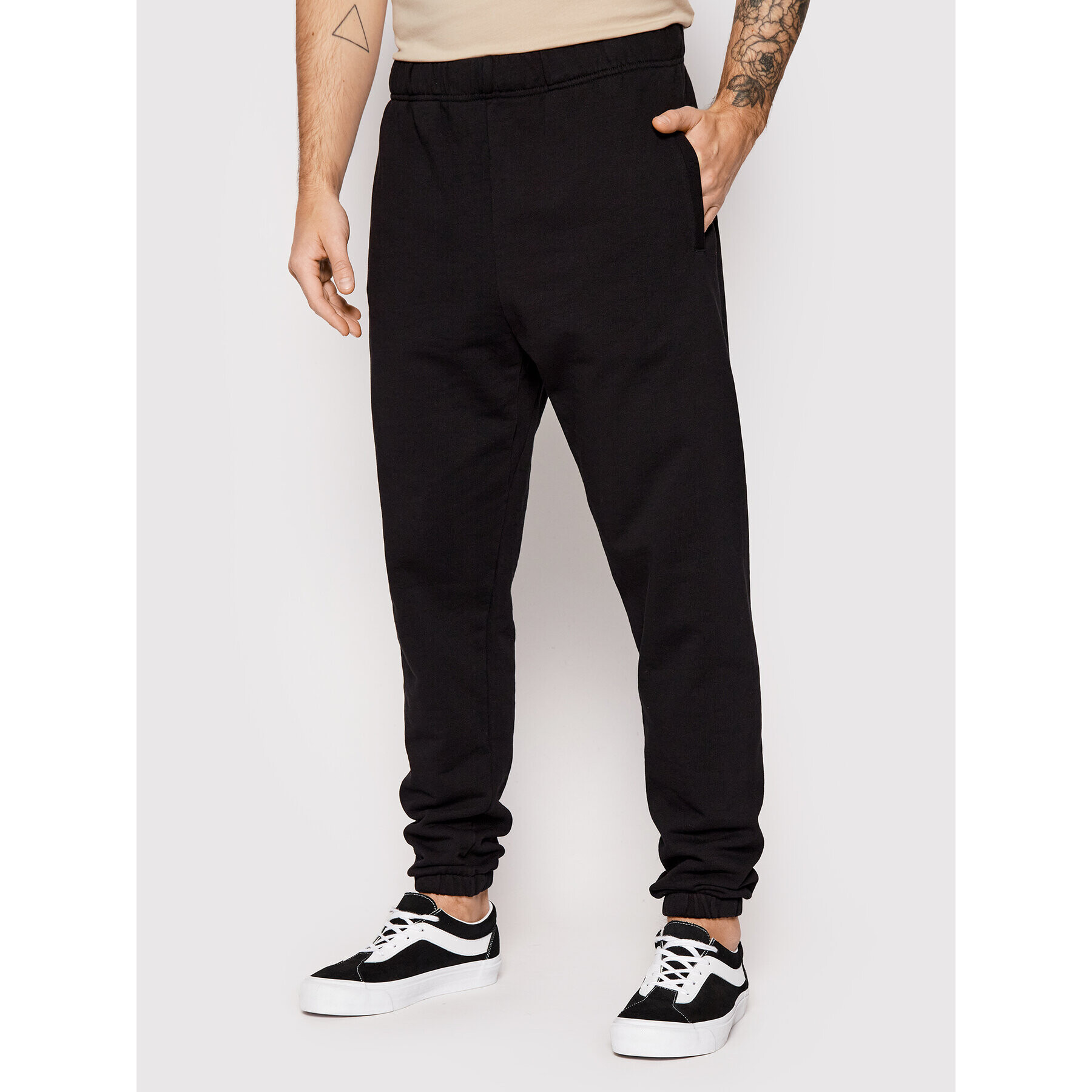 Carhartt WIP Долнище анцуг Sweat I027697 Черен Regular Fit - Pepit.bg