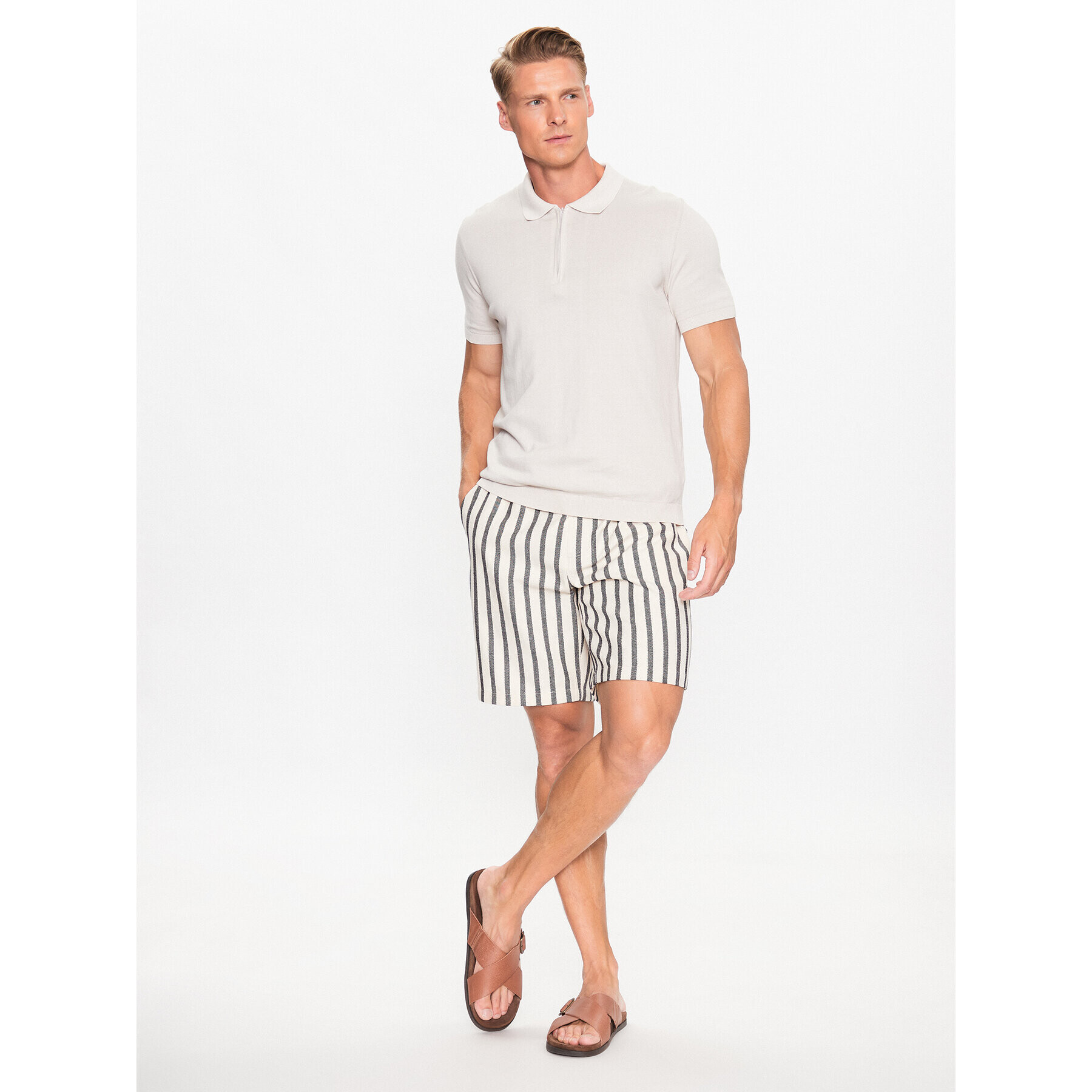 Casual Friday Шорти от плат 20504684 Цветен Regular Fit - Pepit.bg
