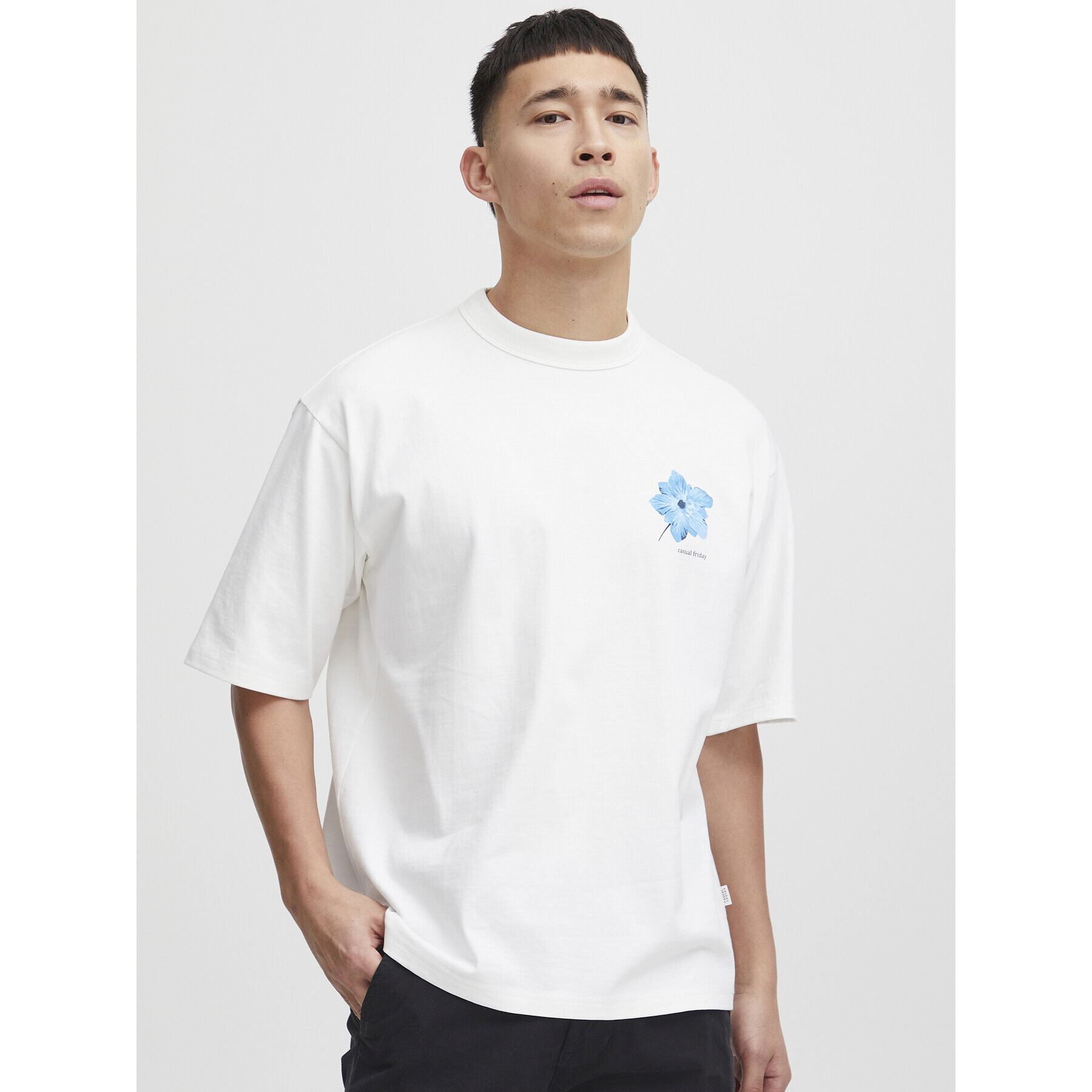 Casual Friday Тишърт 20504712 Екрю Regular Fit - Pepit.bg