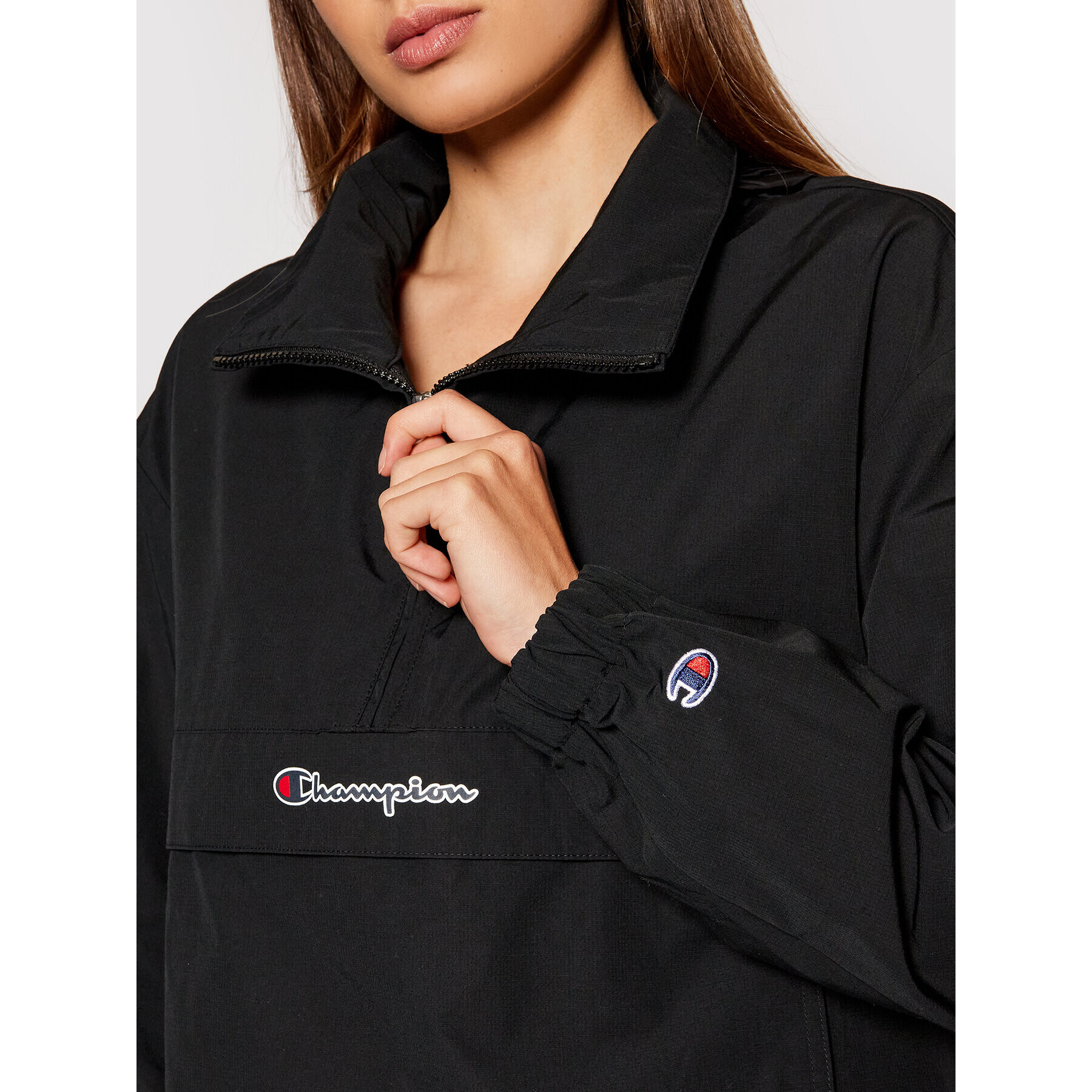 Champion Анорак Script Logo 114170 Черен Regular Fit - Pepit.bg