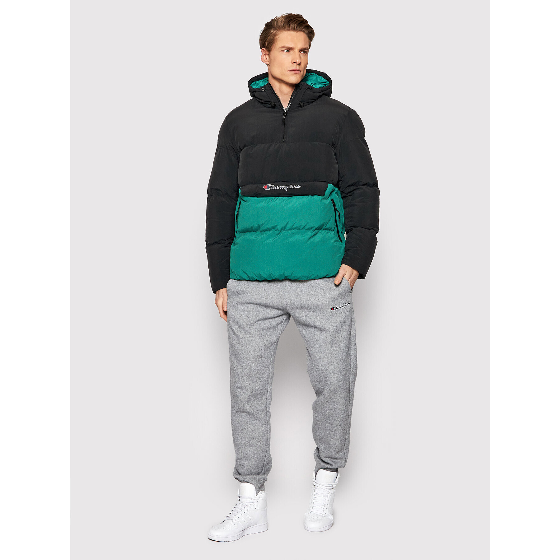 Champion Анорак Script Logo 216733 Черен Regular Fit - Pepit.bg