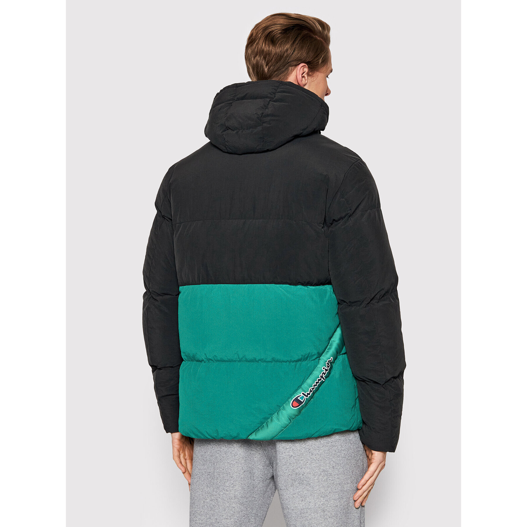 Champion Анорак Script Logo 216733 Черен Regular Fit - Pepit.bg