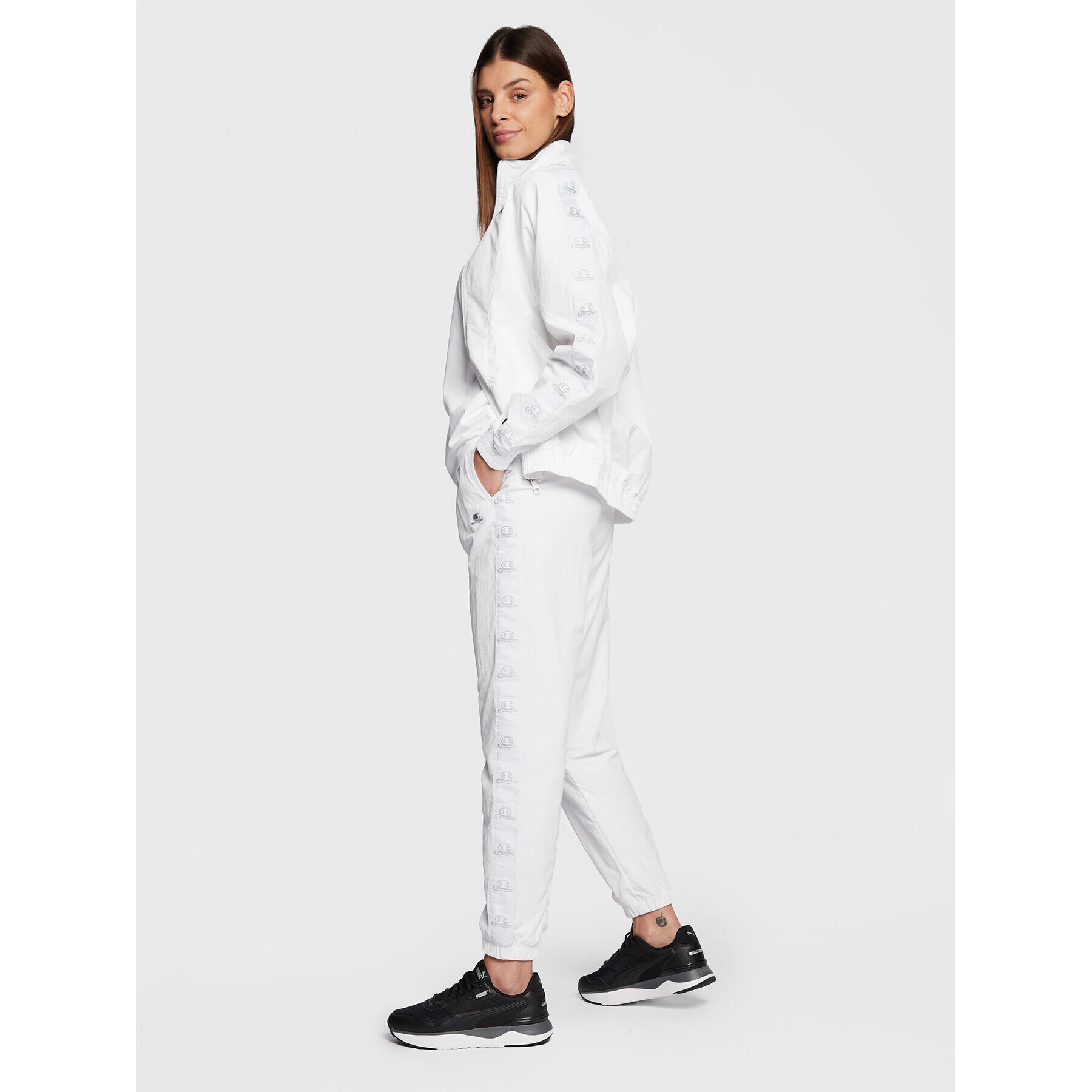 Champion Долнище анцуг 115495 Бял Regular Fit - Pepit.bg