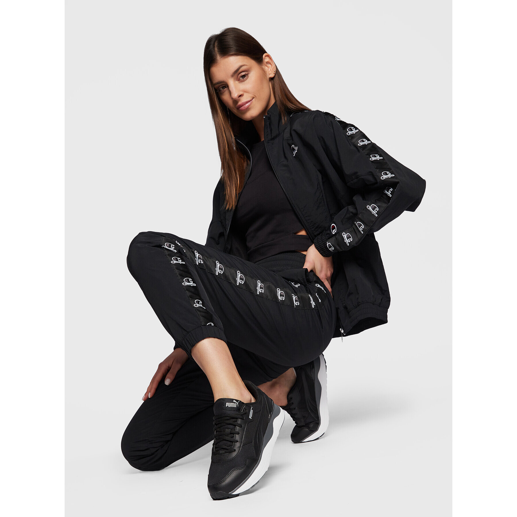Champion Долнище анцуг 115495 Черен Regular Fit - Pepit.bg